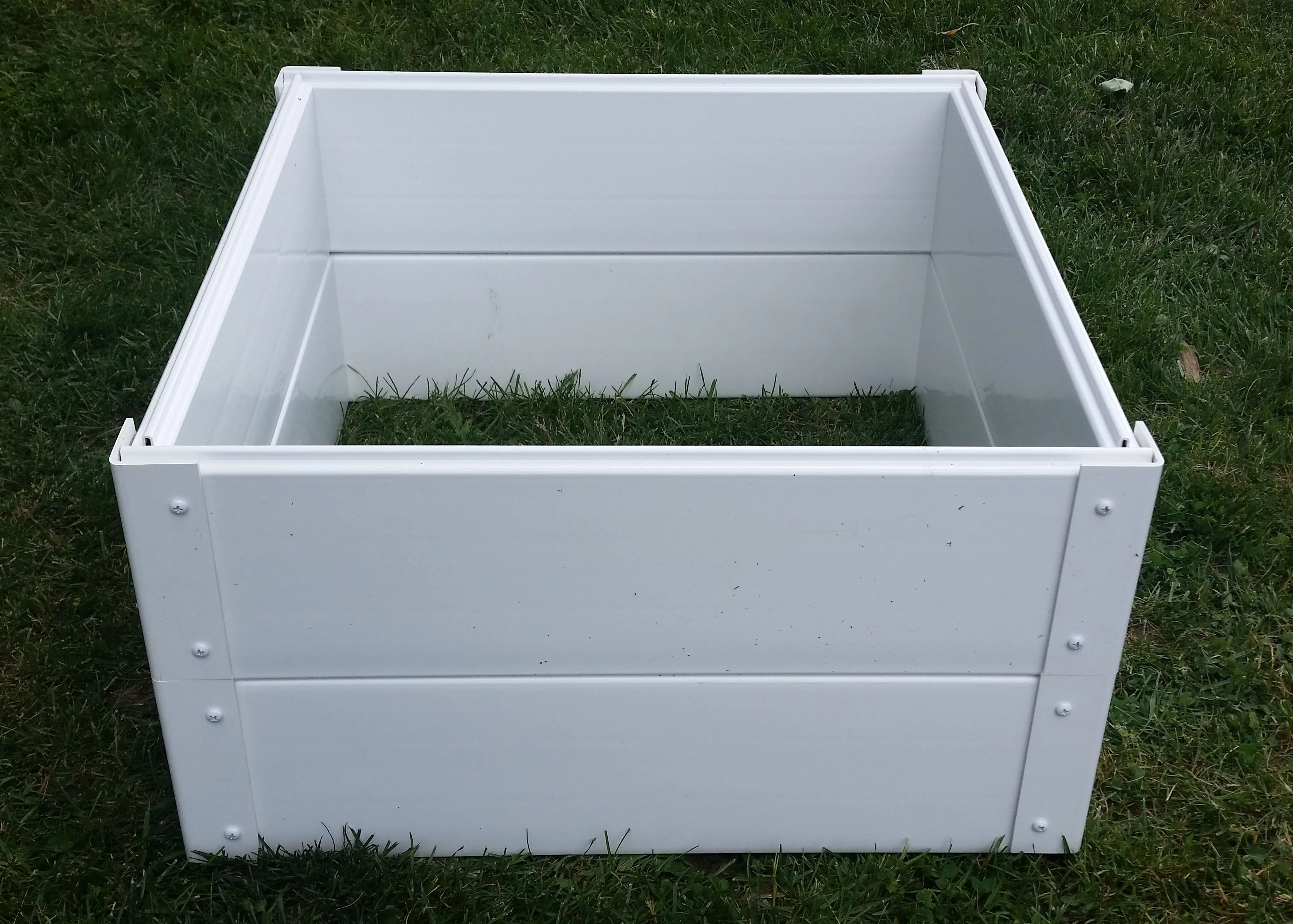 Handy Bed  3 x 3 ft. Vinyl Raised Garden Bed, White