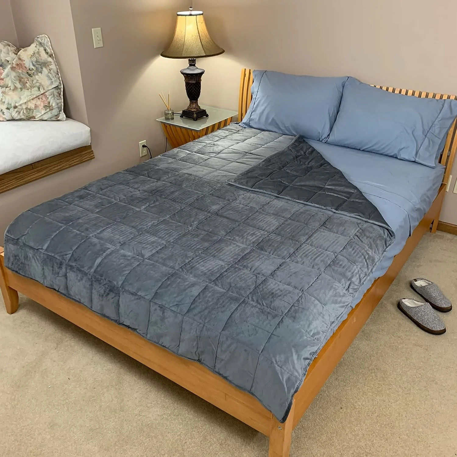 Weighted Blanket - Great For Kids And Adults - Heavy Blanket With High Breathability - Soft, Durable Cover Glass Beads (48X72 15Lb)