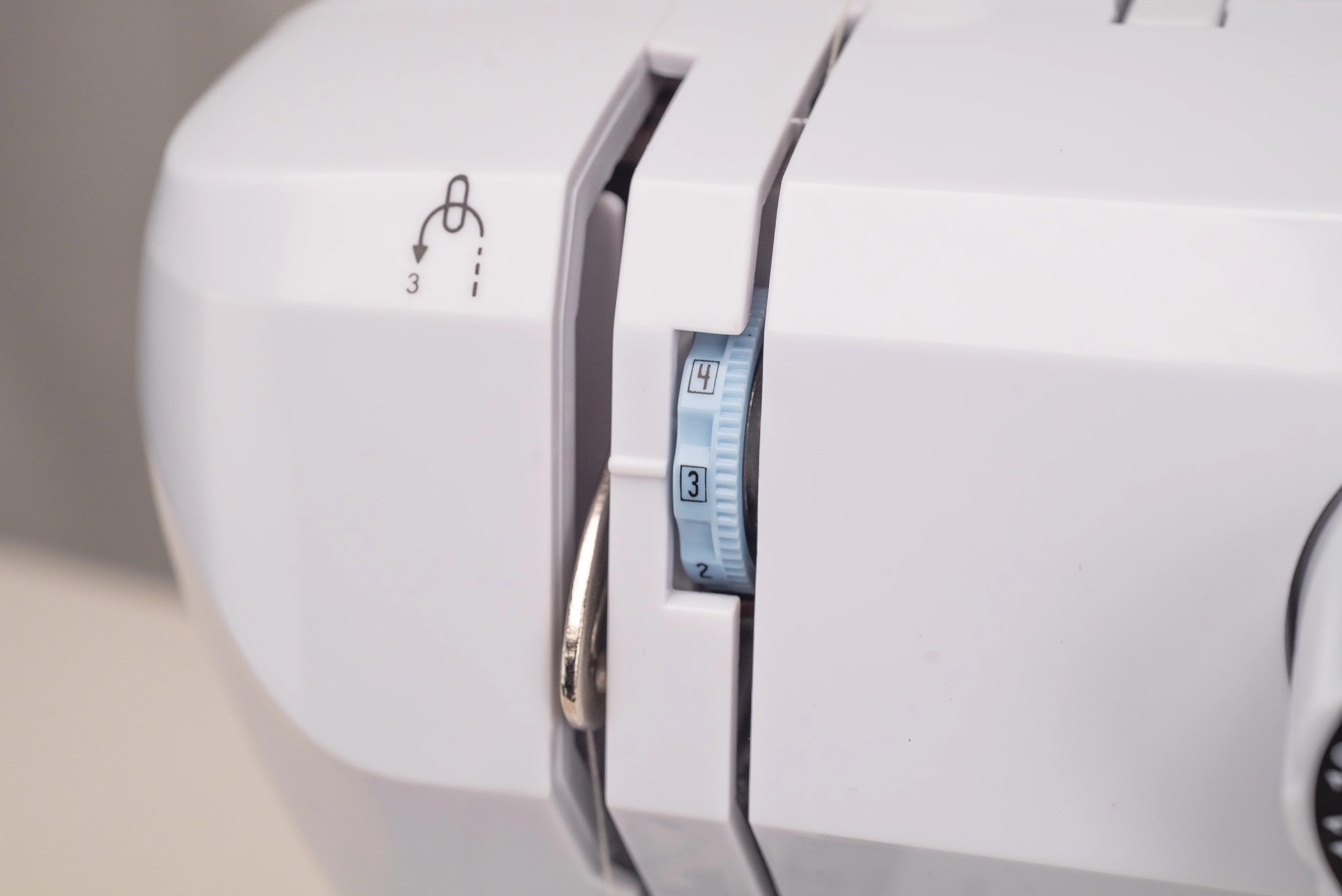 Michley SS-700+ 16-Stitch Desktop Sewing Machine, 863975000143