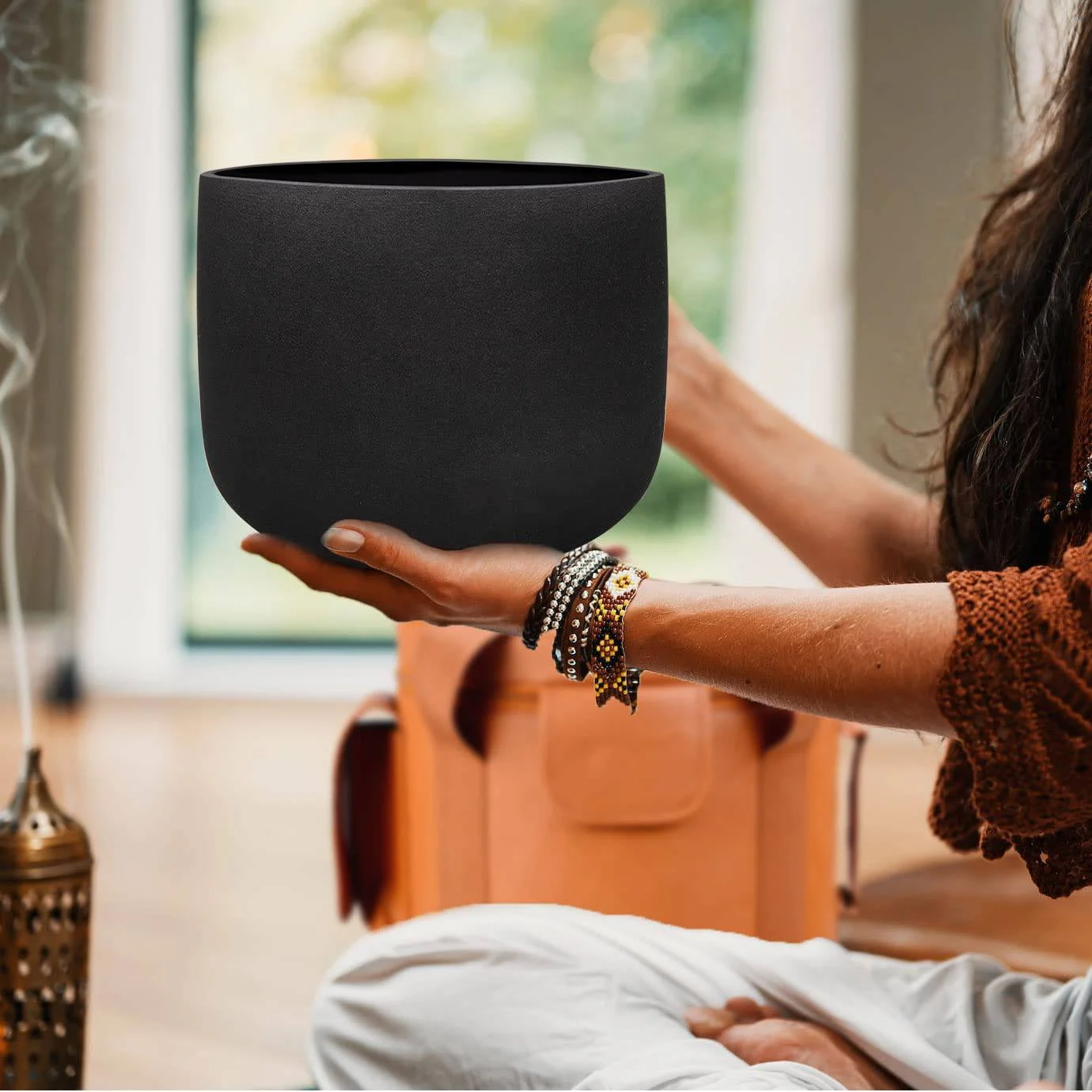 TOPFUND Black A Note 440Hz Crystal Singing Bowl Third Eye Chakra with Heavy duty carrying case and Suede Stuck