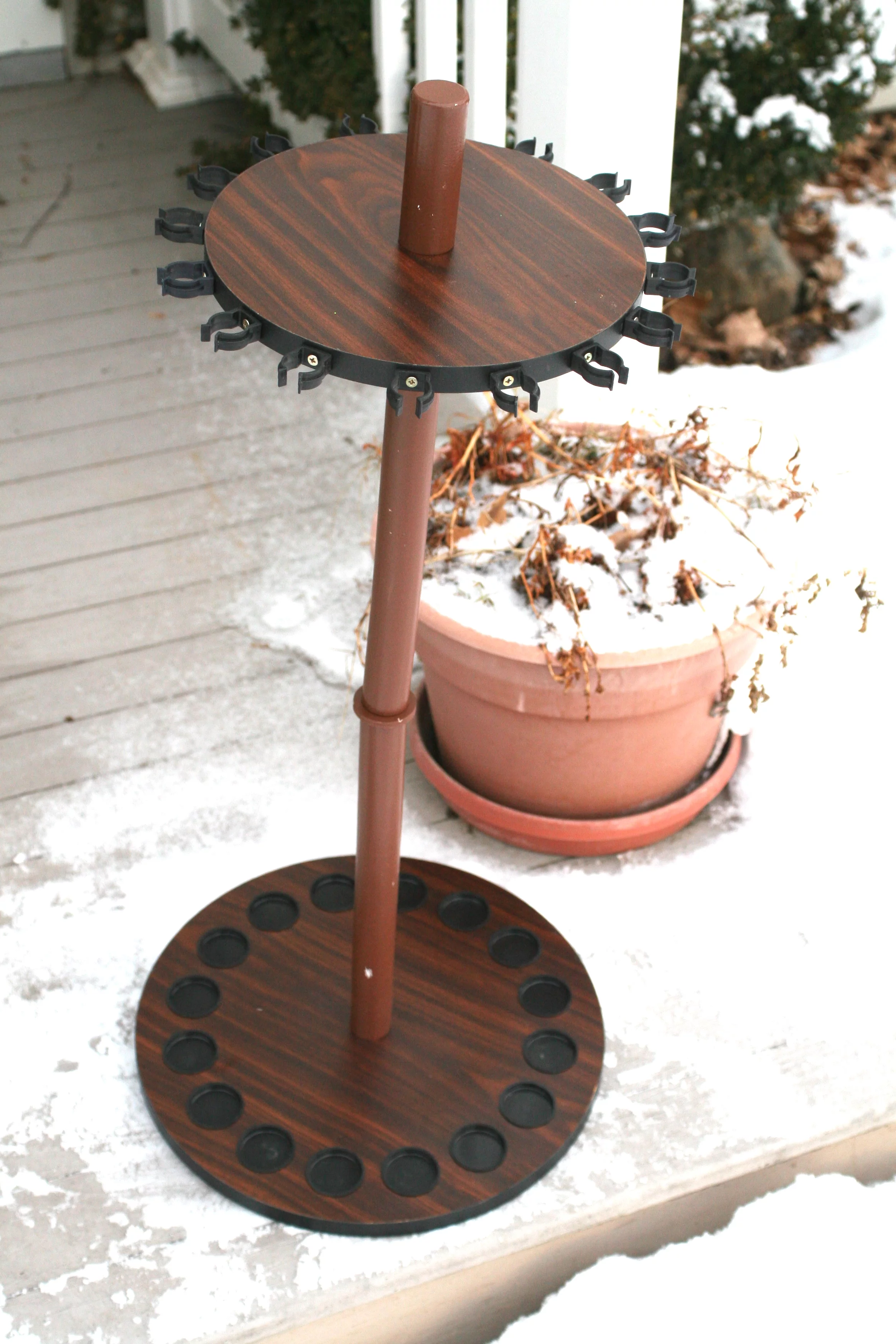 16 Fishing Rod Round Storage Rack