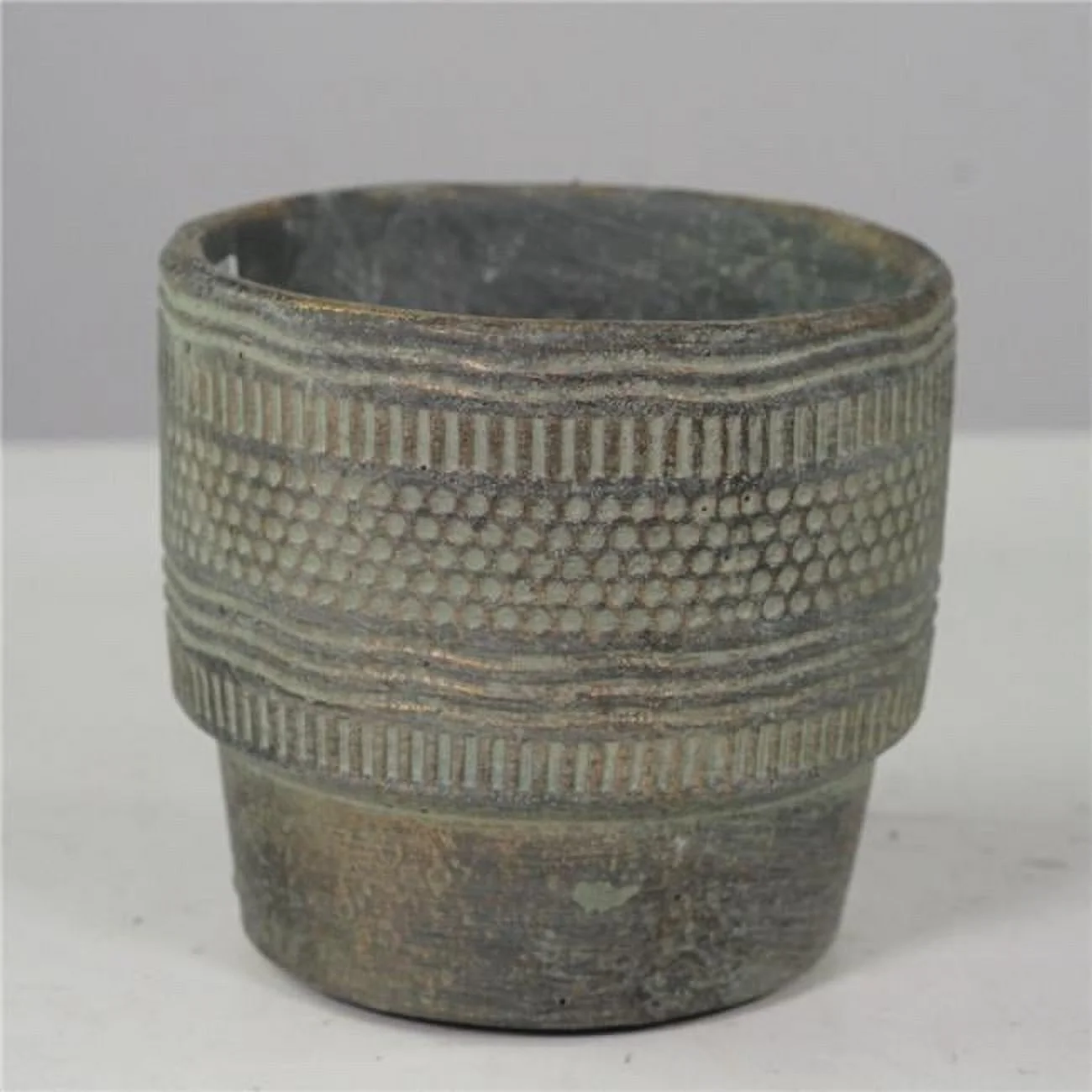 AI-CE00-200-Q01 Antique Black & Gold Patterned Cement Planter