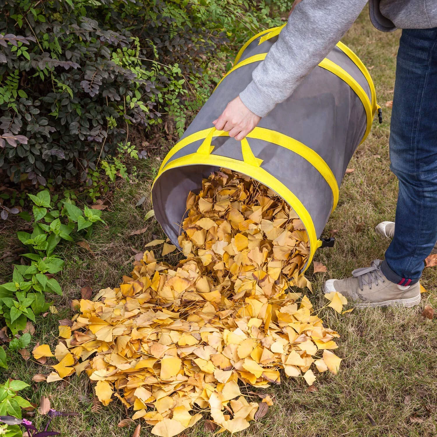 Jardineer 30 Gallon Collapsible Garden Bag/Trash Can - Reusable Leaf Bag - Pop Up Yard Waste Bag Container/Leaf Bin