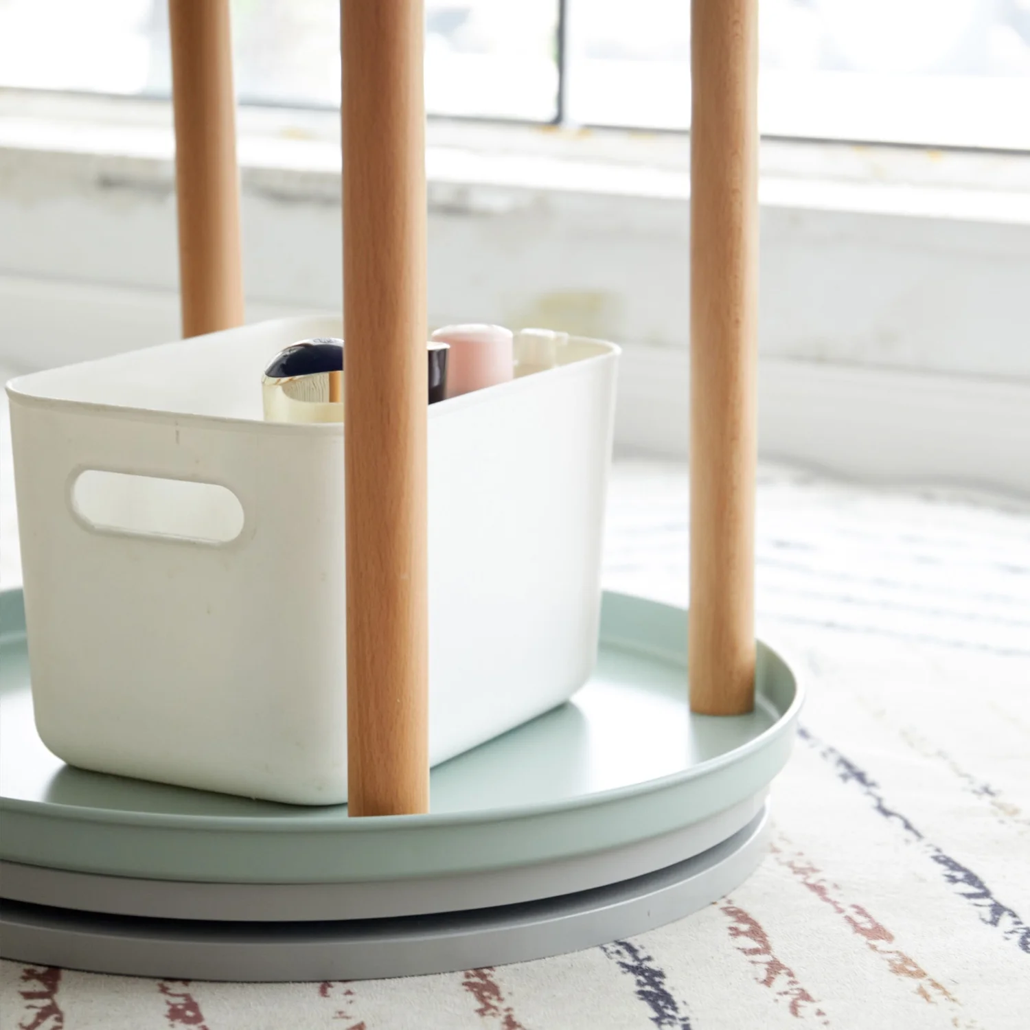 DremFaryoyo   ° Rotating Bookshelf  4 Tier Bookcase w/ Large-Capacity  Space  Multifunctional  Rack  Compact Design  Standing   Room  Bedroom  Study Room  Kitchen