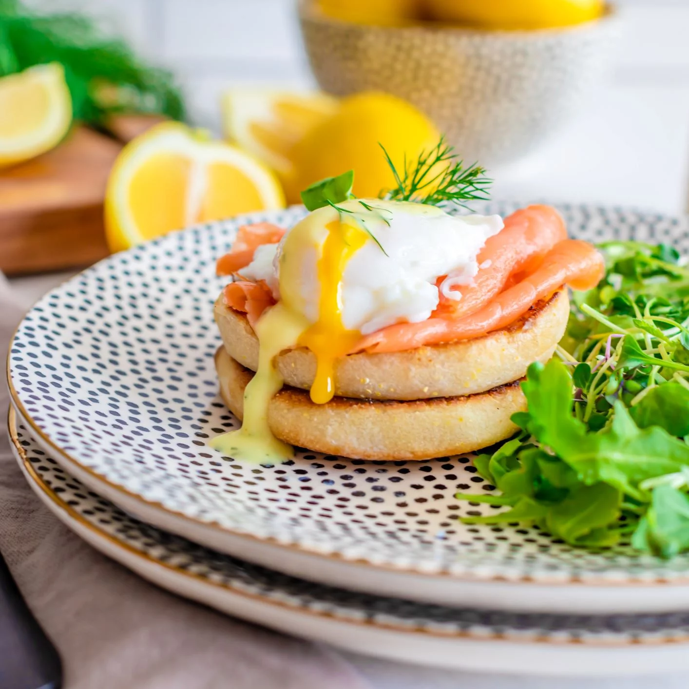 Dinnerware Black & White Dot Stoneware  12 Piece Set