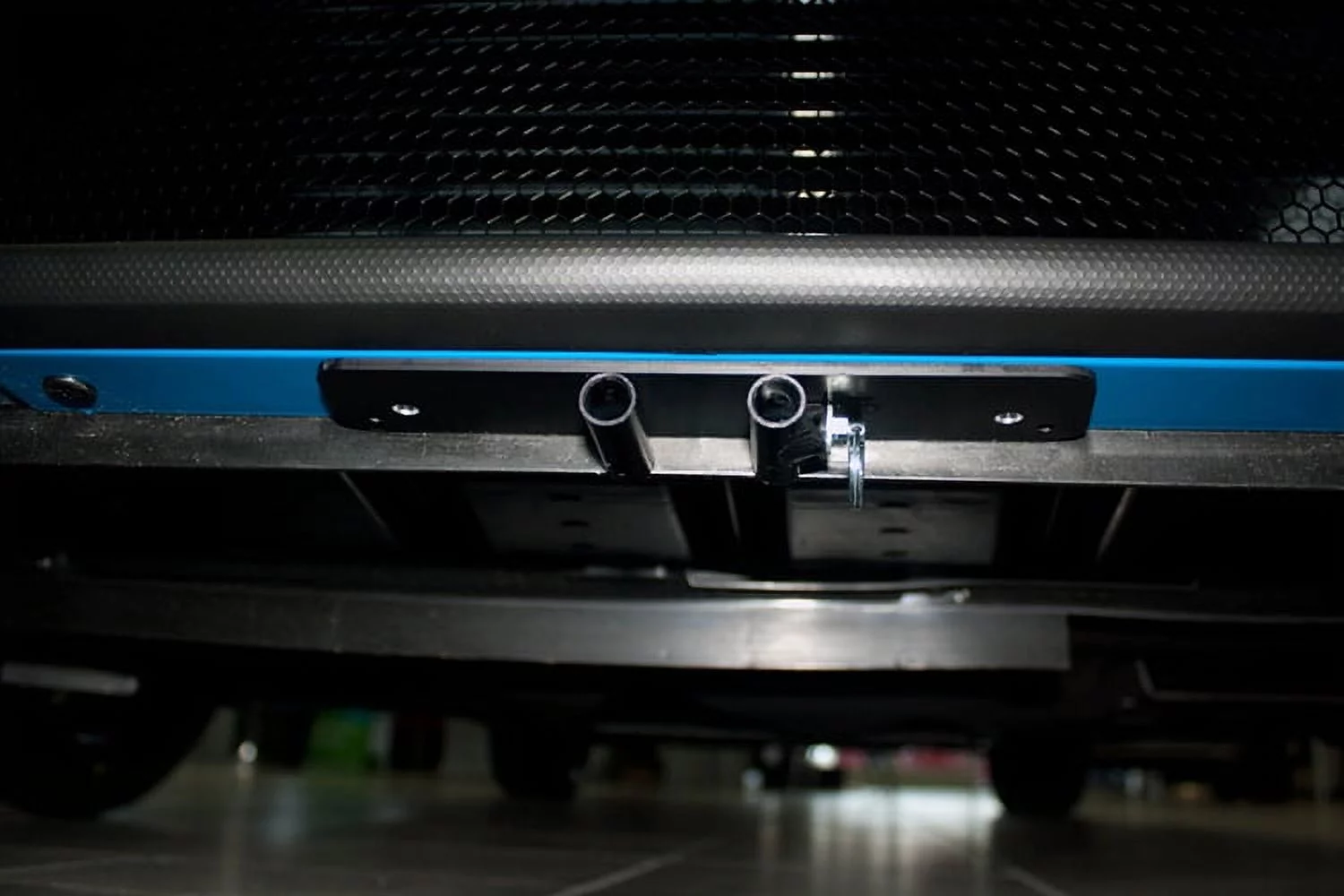 STO N SHO Front License Plate Bracket Compatible with 2016-2018 Ford Focus RS (SNS19b)