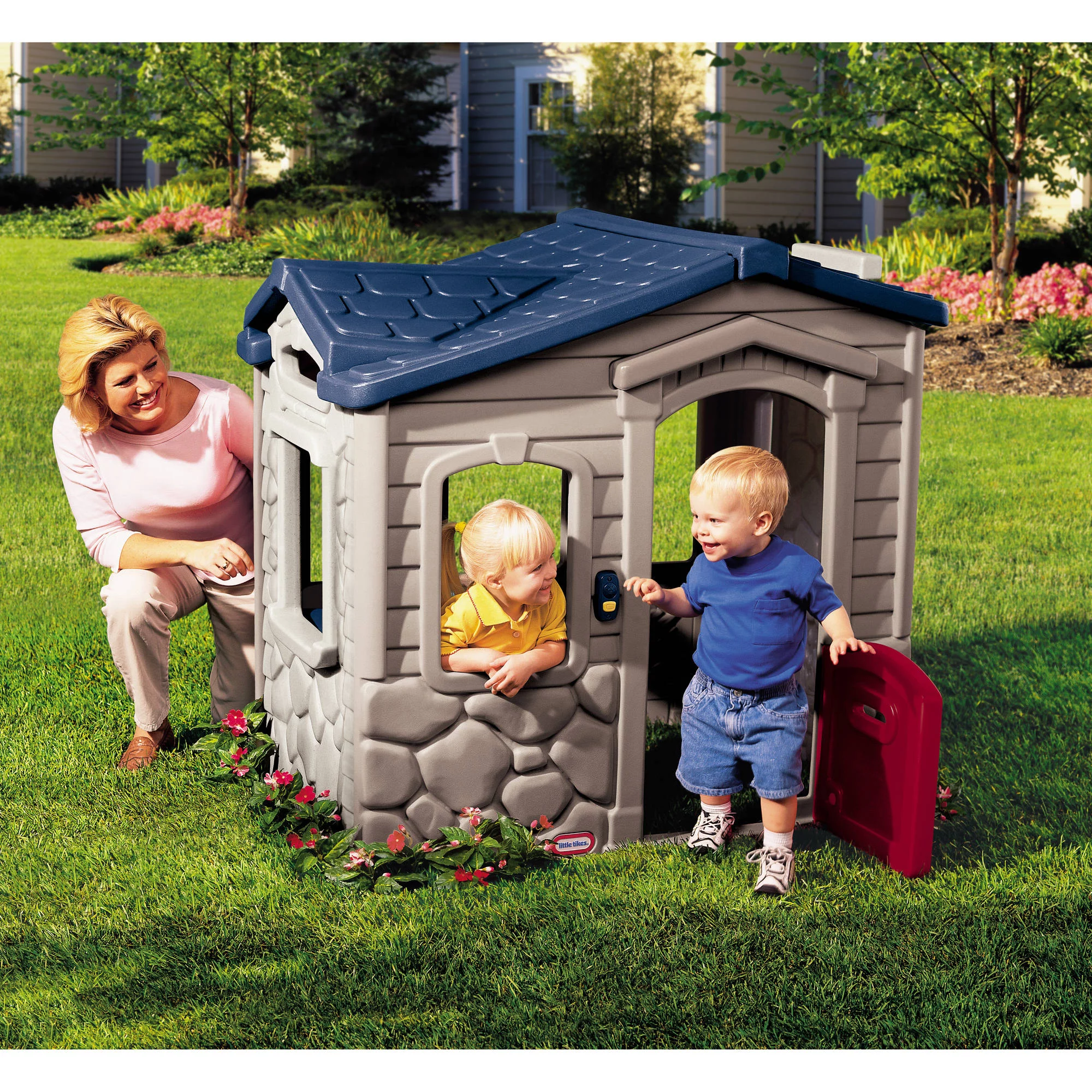 Little Tikes Magic Doorbell Playhouse