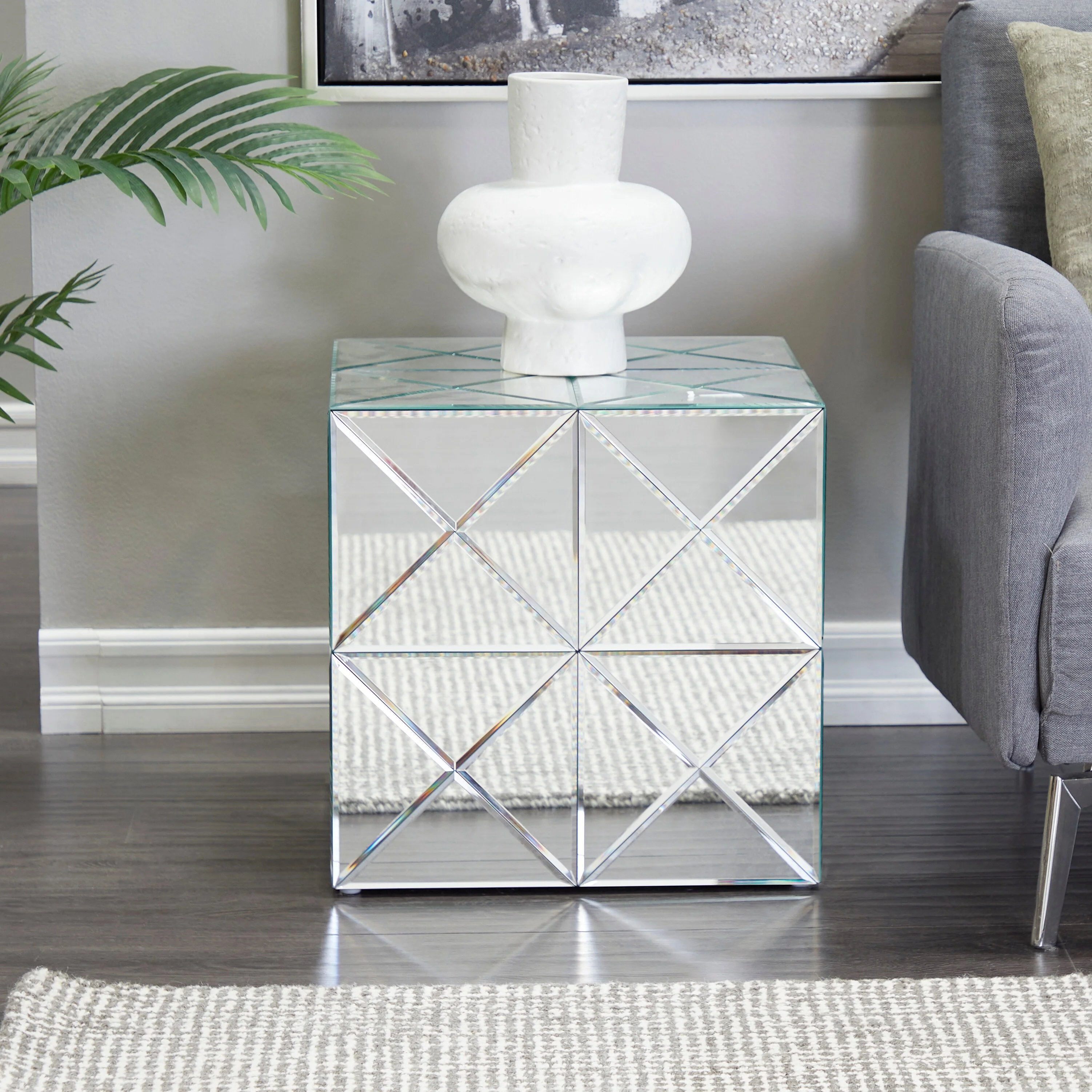Studio 350 Clear Glass Glam Accent Table - 18 x 18 x 18