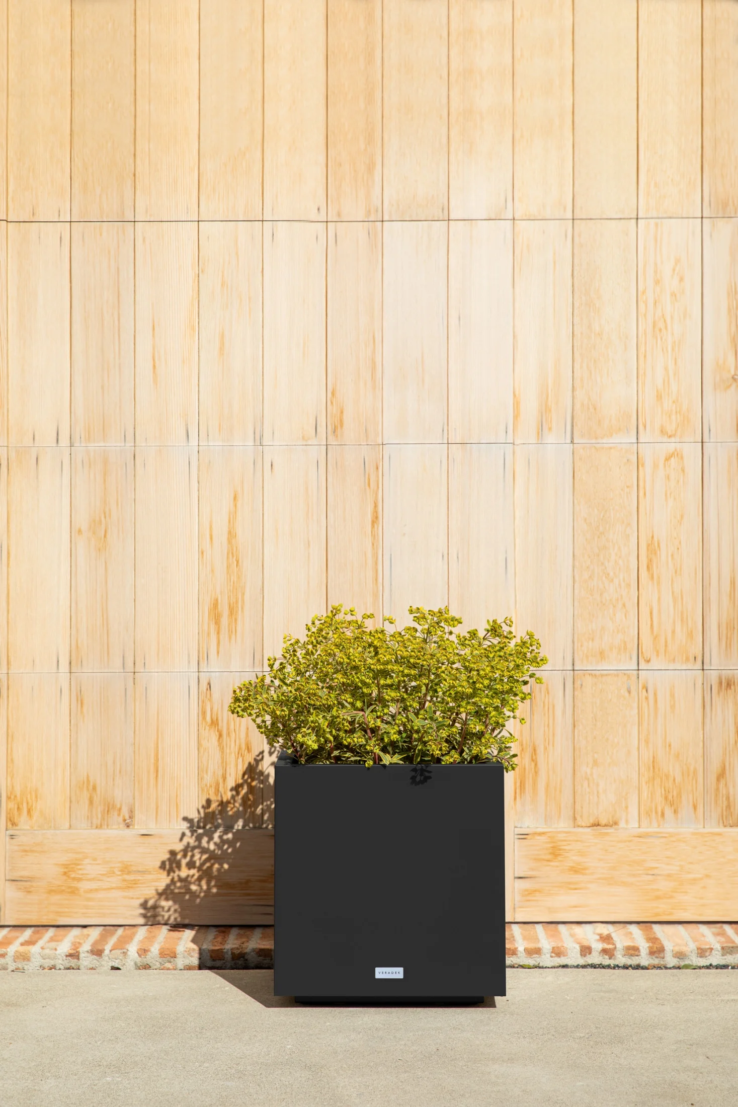 Veradek Block Series Cube Small 18