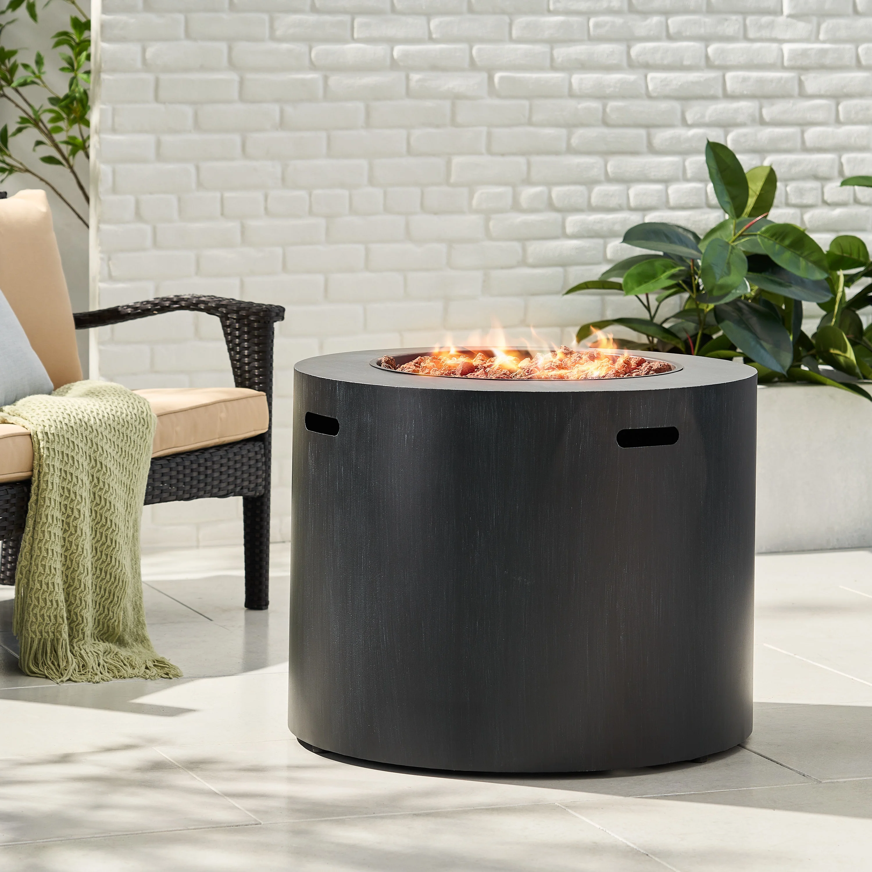 Reign Metal Outdoor 40,000 BTU Circular Fire Pit, Brushed Black
