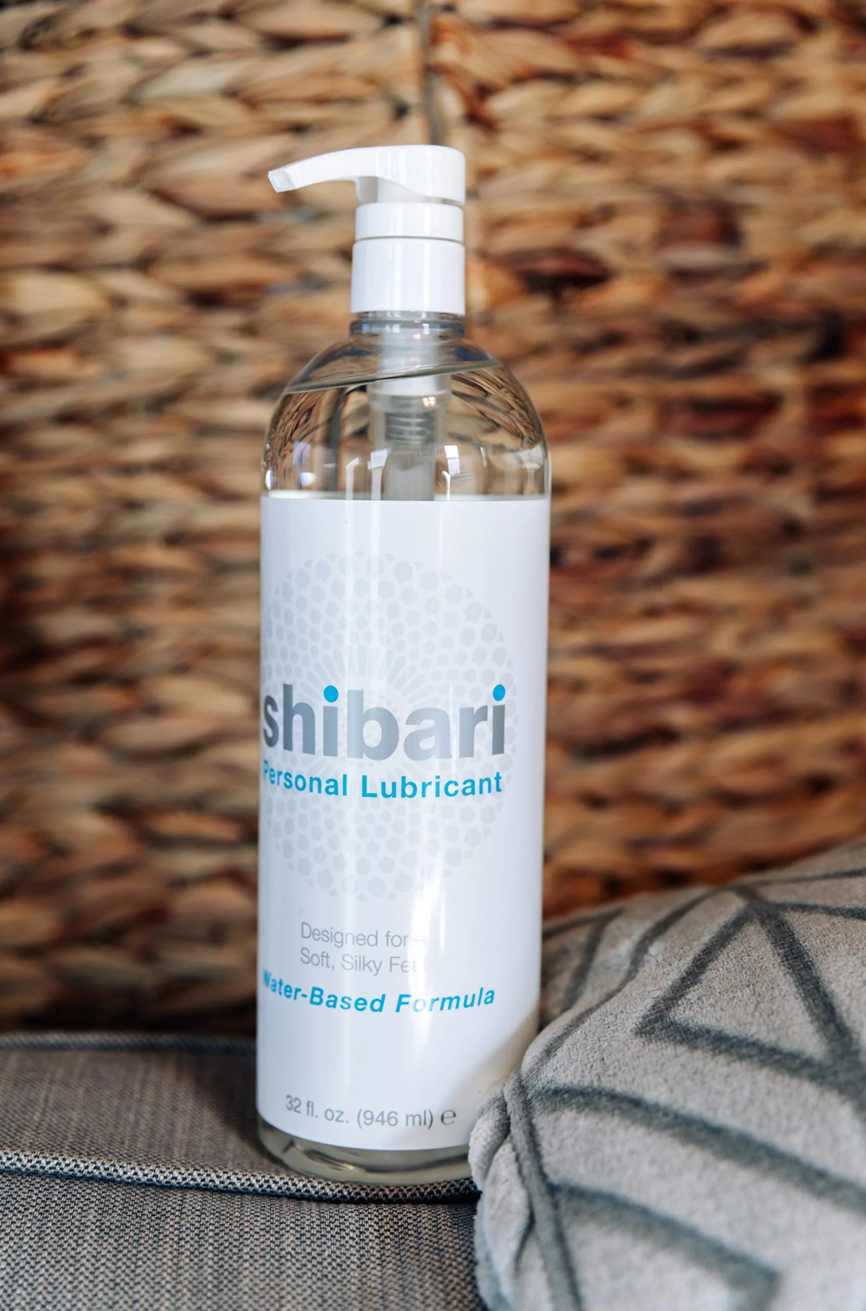 shibari water based personal lubricant, 32oz with pump