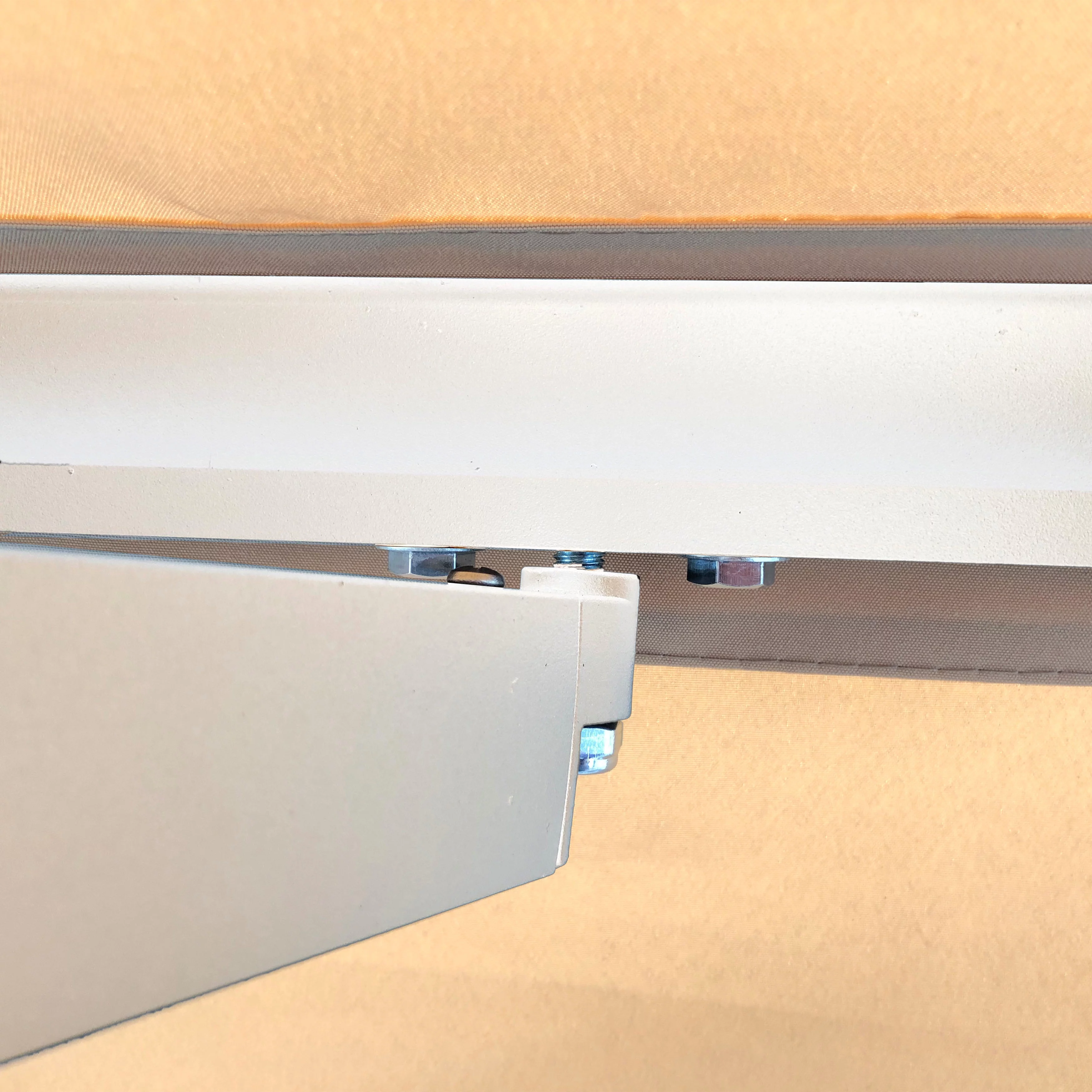 ALEKO 16' x 10' Retractable Patio Awning, Beige Color