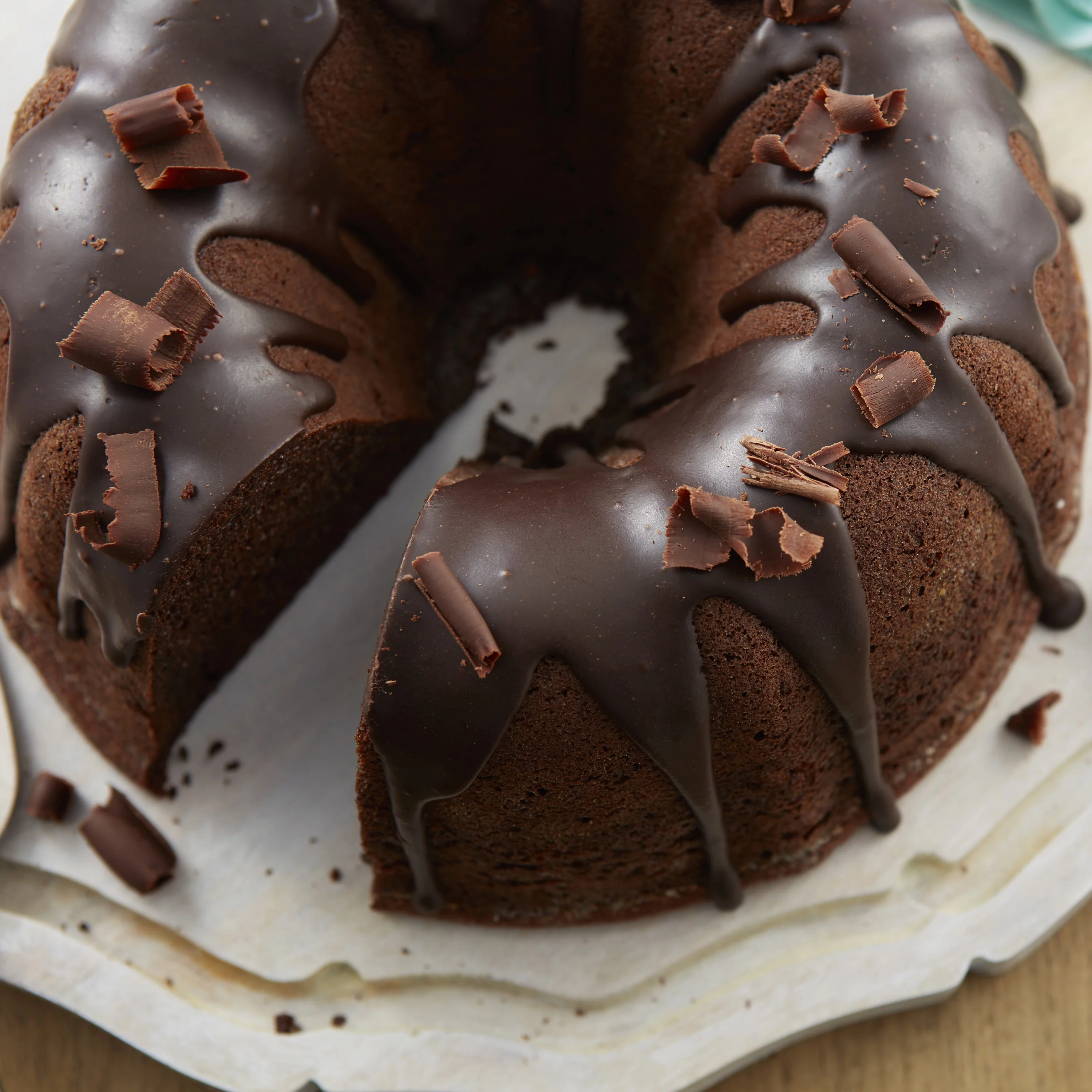 Wilton Bake It Better Steel Non-Stick Flower Fluted Tube Cake Pan, 9.75-inch