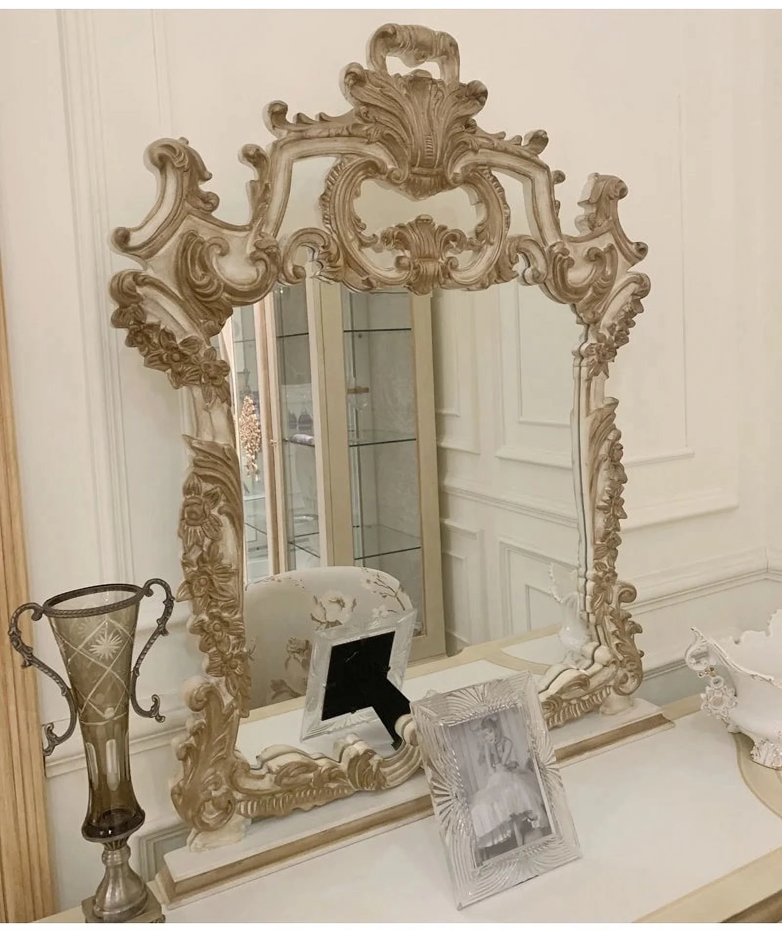 European-style Luxury Heavy Industry Carved Beech Wood Master Bedroom Double Bed White Light Purple