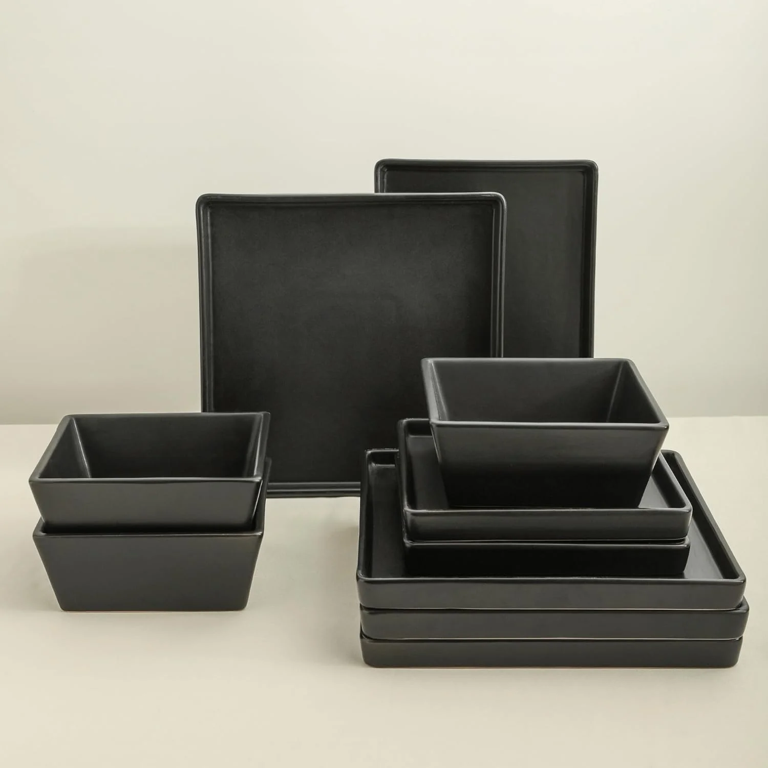 QINBI 24 Pieces Stoneware Square Dinnerware Set, Black Matte