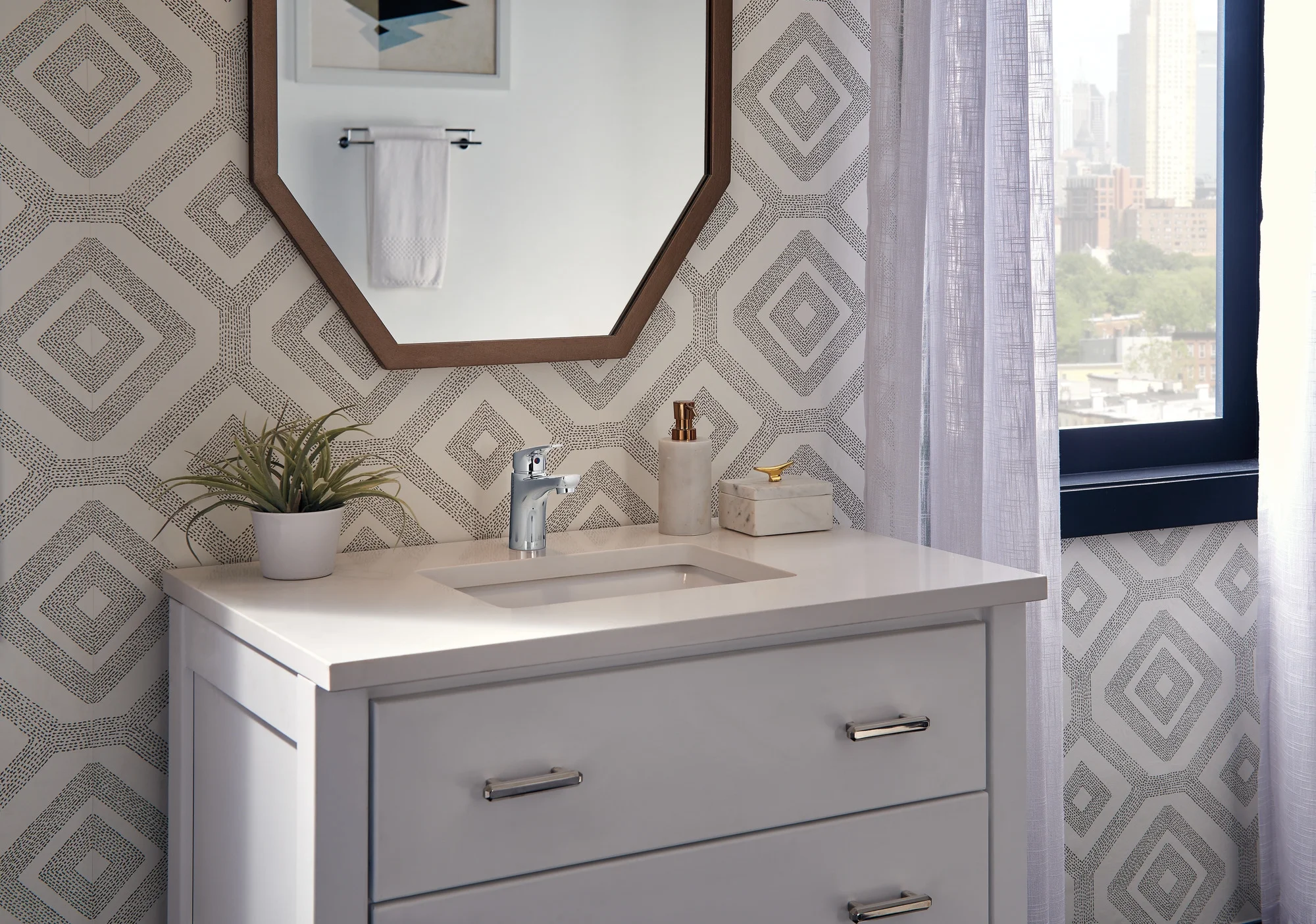 Delta Modern Single Handle Project-Pack Bathroom Faucet in Chrome 534LF-PP