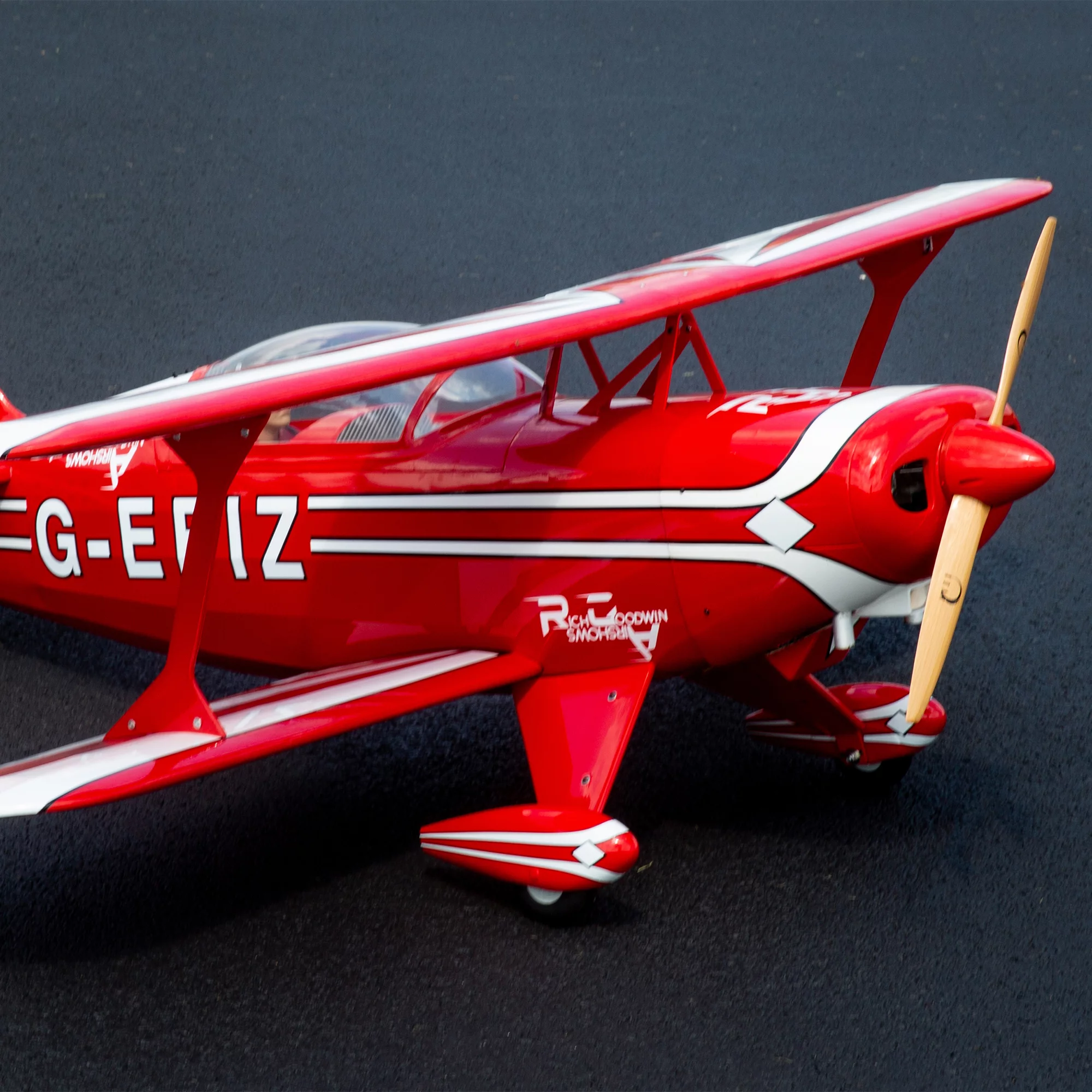 Hangar 9 Pitts S-2B 50-60cc HAN2390 Airplanes ARF Giant