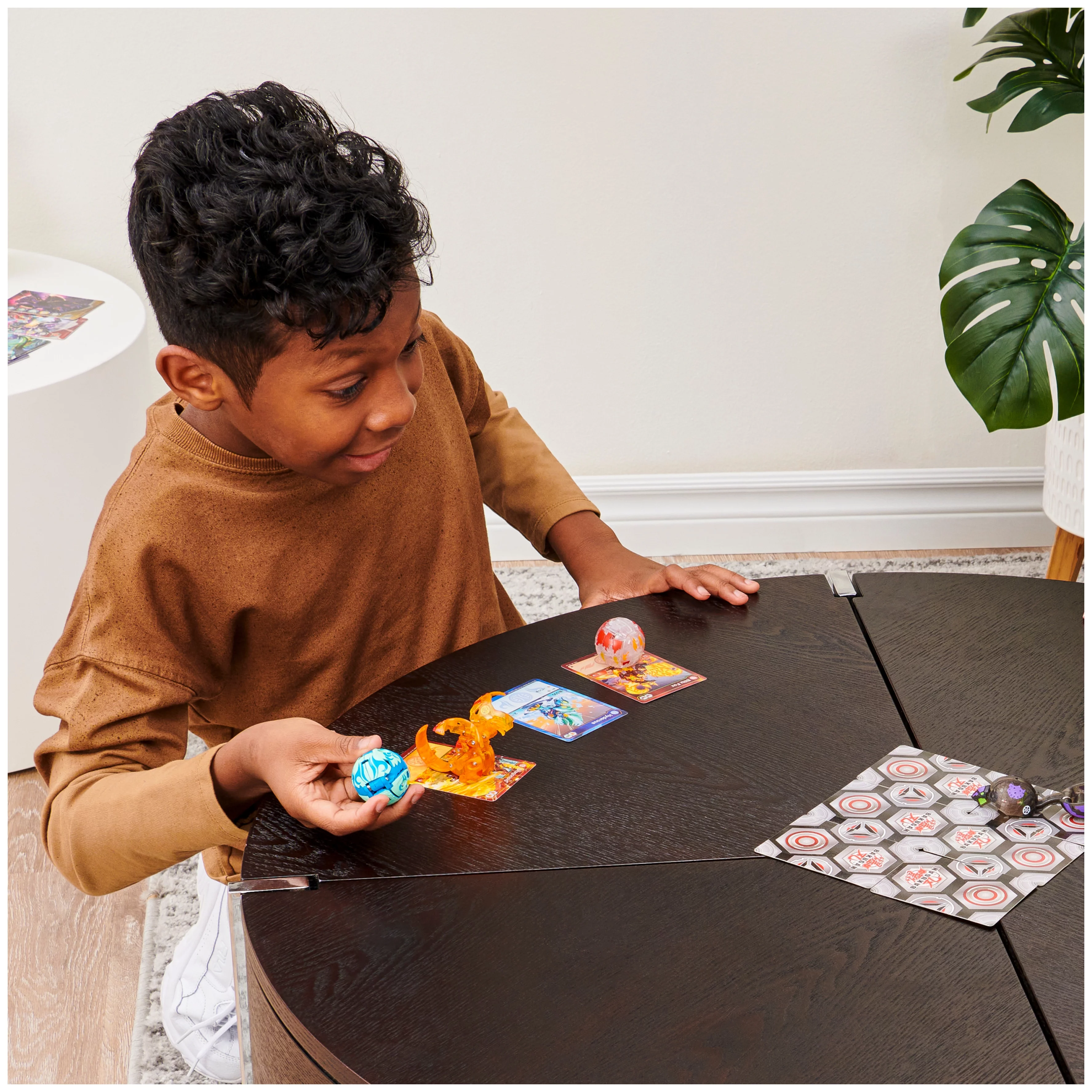 Bakugan Evolutions, Neo Pegatrix with Nano Blade and Siphon Platinum Power Up Pack