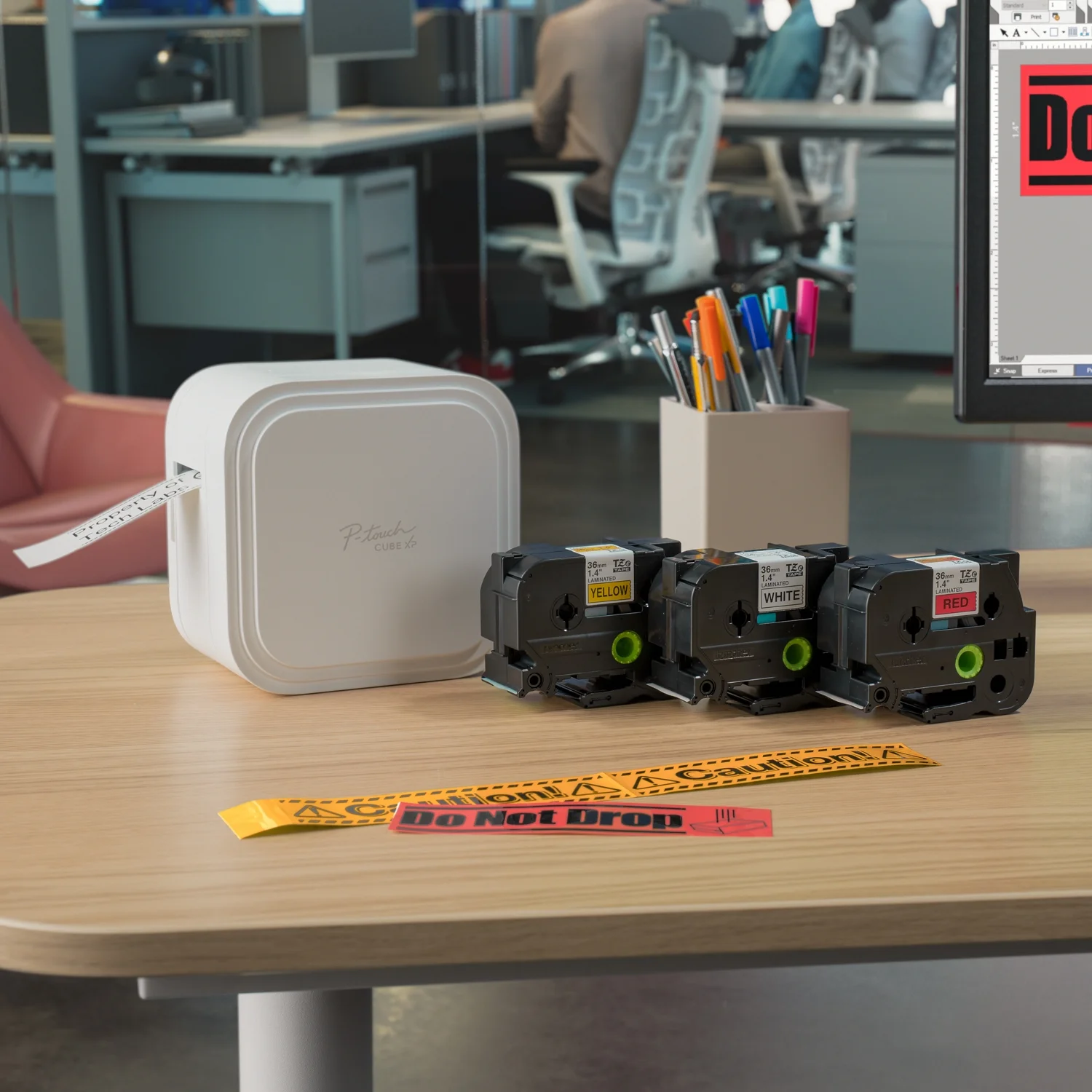 Brother PT-P910BT P-Touch CUBE XP Label Maker with Bluetooth® Wireless Technology PT-P910BT