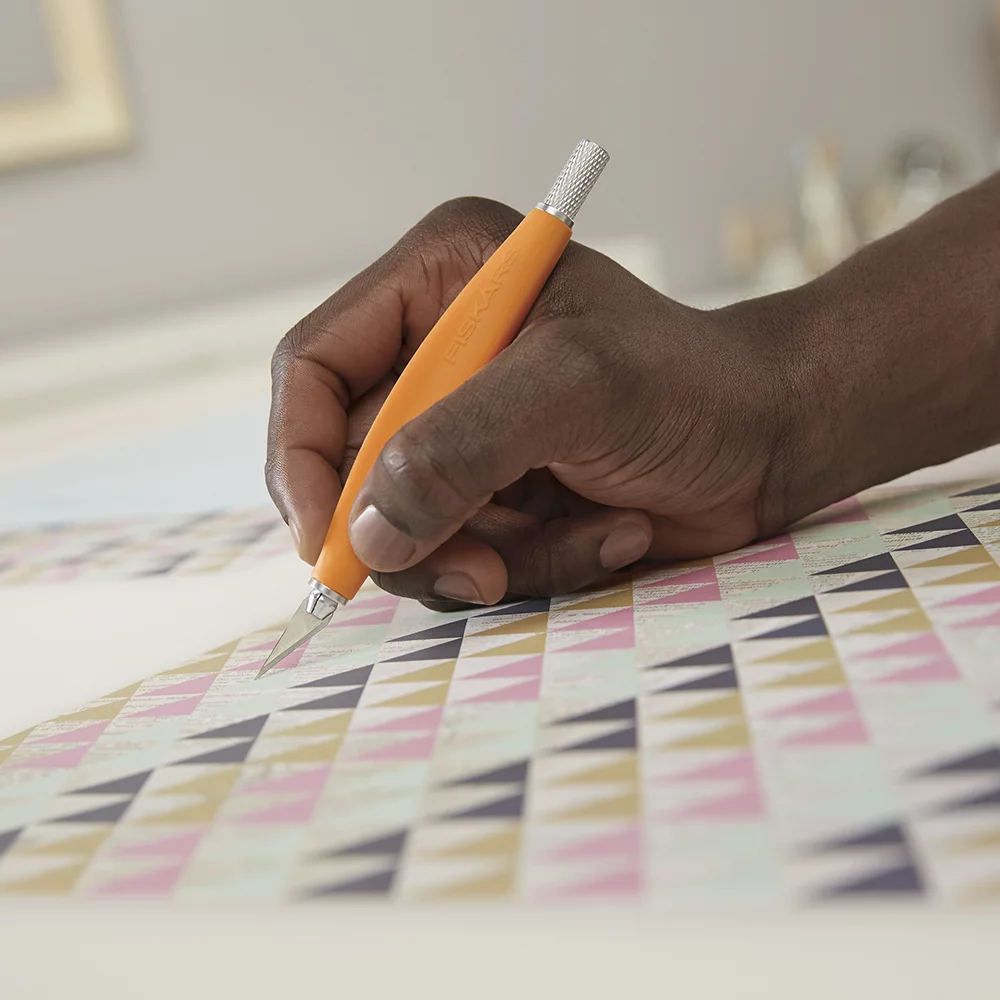 Fiskars Softgrip Ergonomic Craft Knife