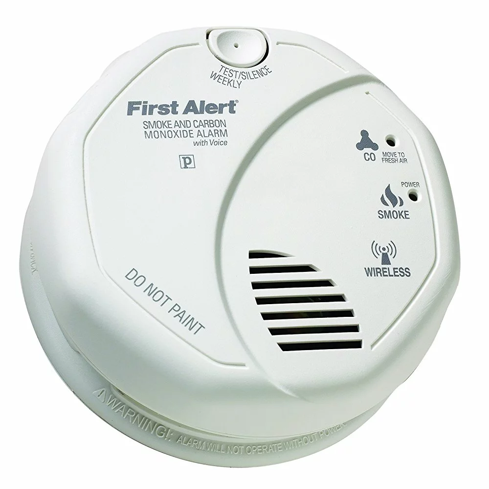 First Alert SCO500B OLCOMBOV Wireless Interconnect Smoke and Carbon Monoxide Combo Alarm with Voice & Location, Frust Free
