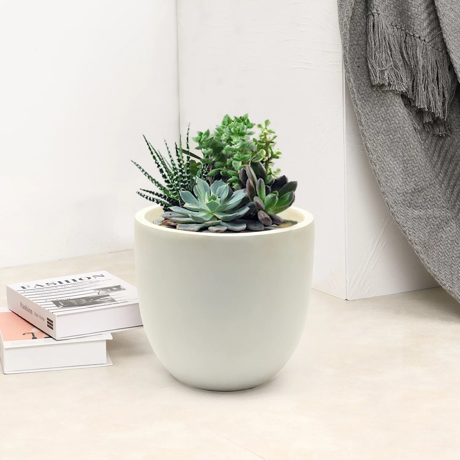 LuxenHome White MgO Round 9.2in. H Planter