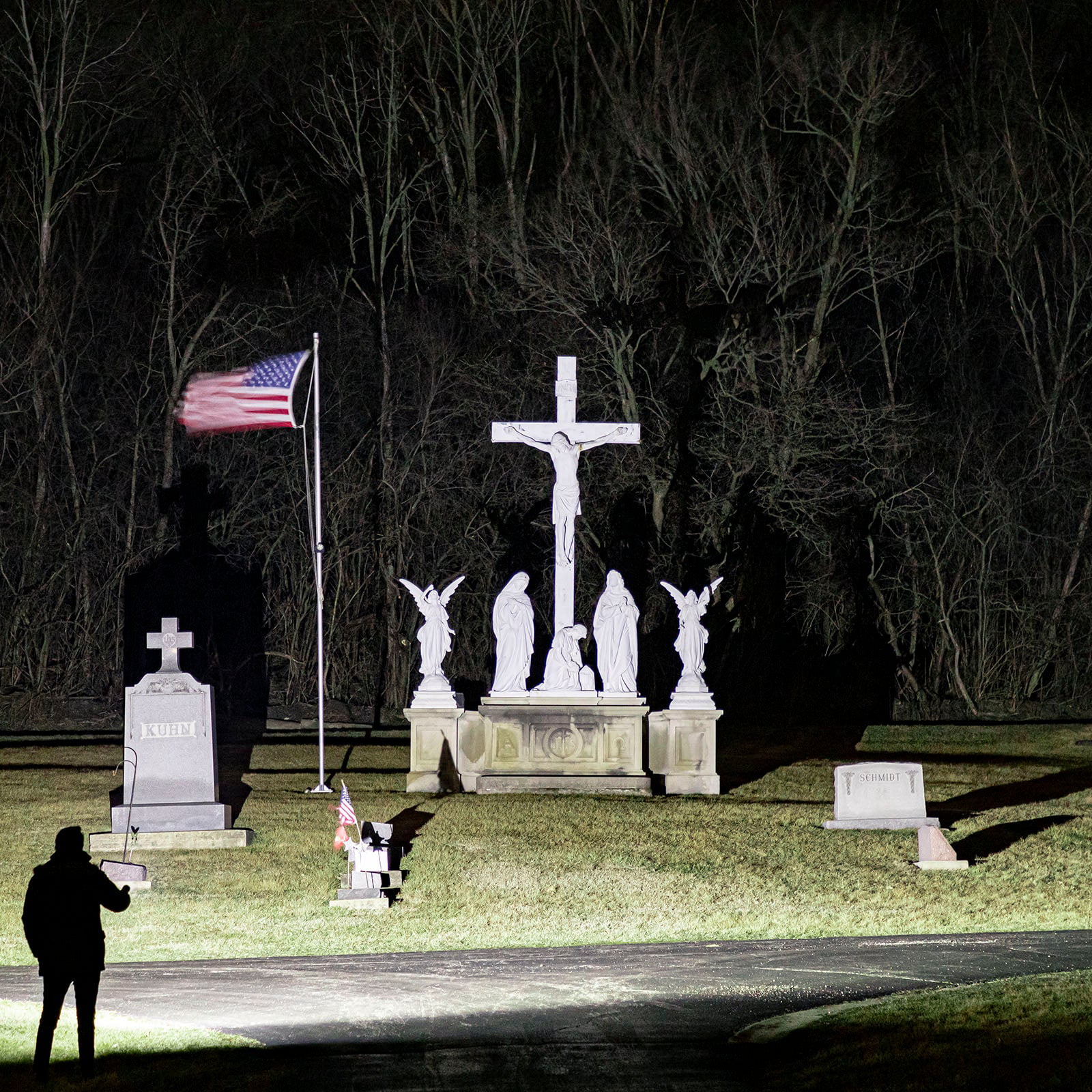 Kodiak Kraken Rechargeable 6000 Lumen Tactical Grade Flashlight with Power Bank