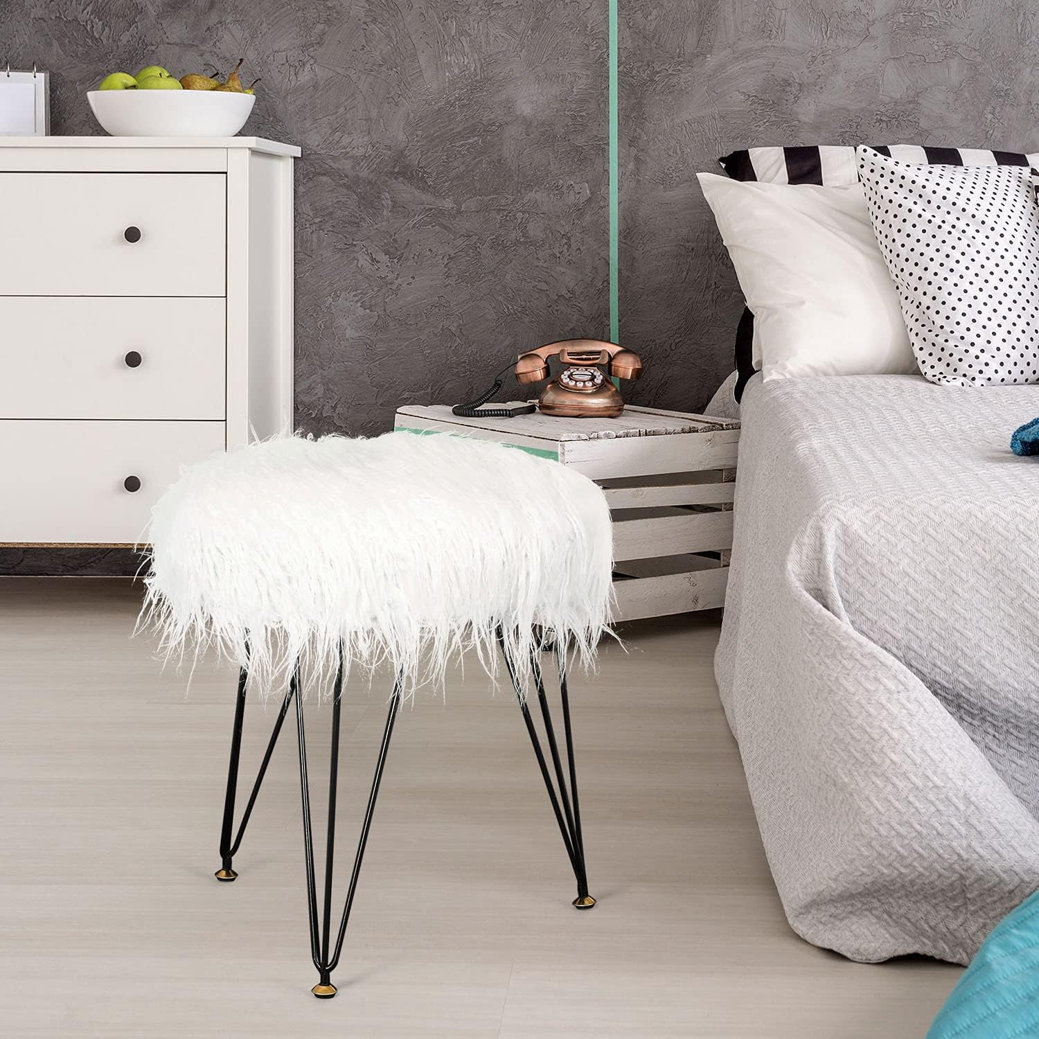 Faux Fur Vanity Stool Chair, Soft Furry Compact Padded Seat With Metal Legs, Round Small Ottoman Footrest Stool For Makeup Living Room Bedroom ( White)