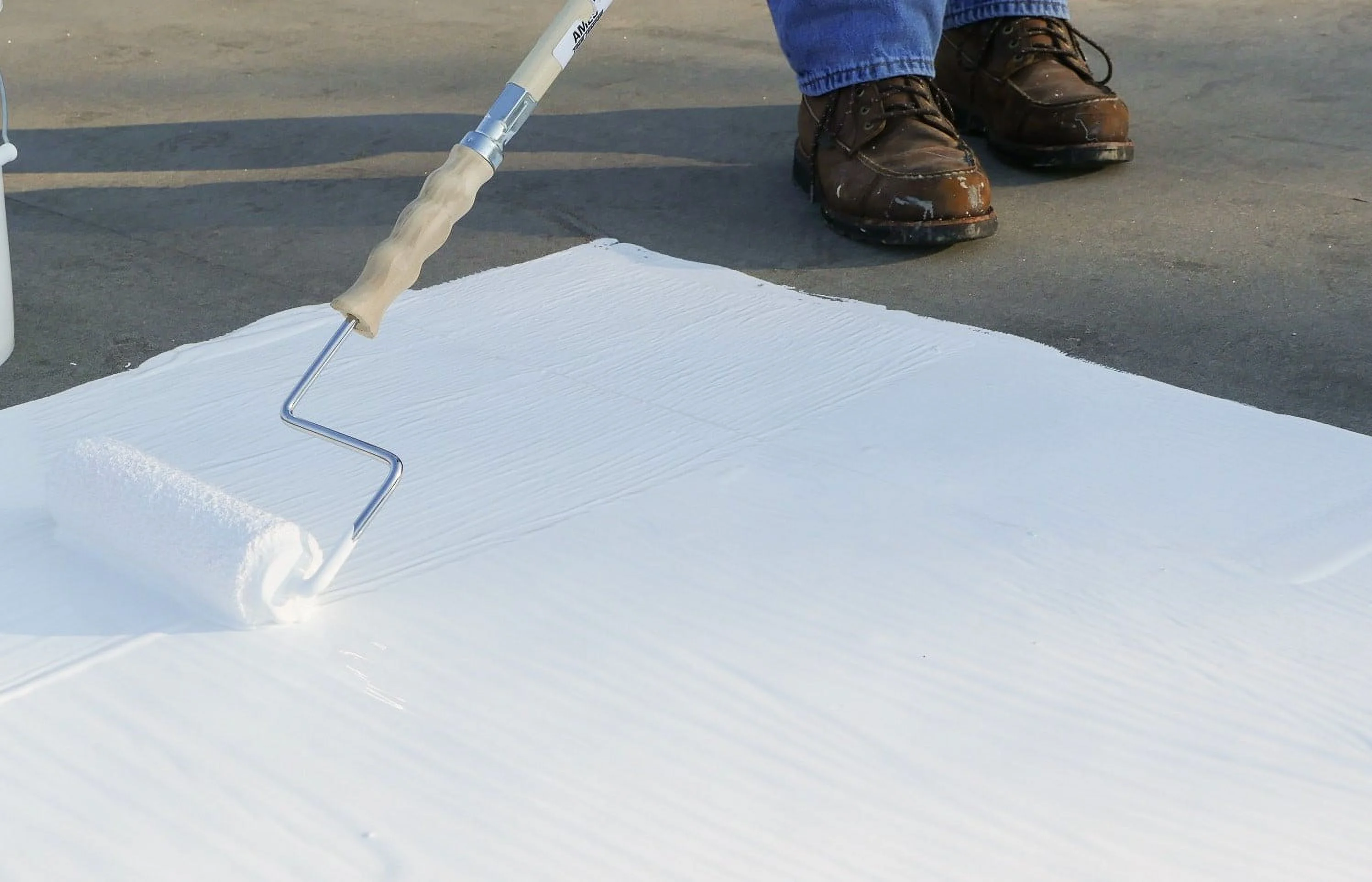 White, Rust-Oleum Elastomeric Roof Coating, Gallon