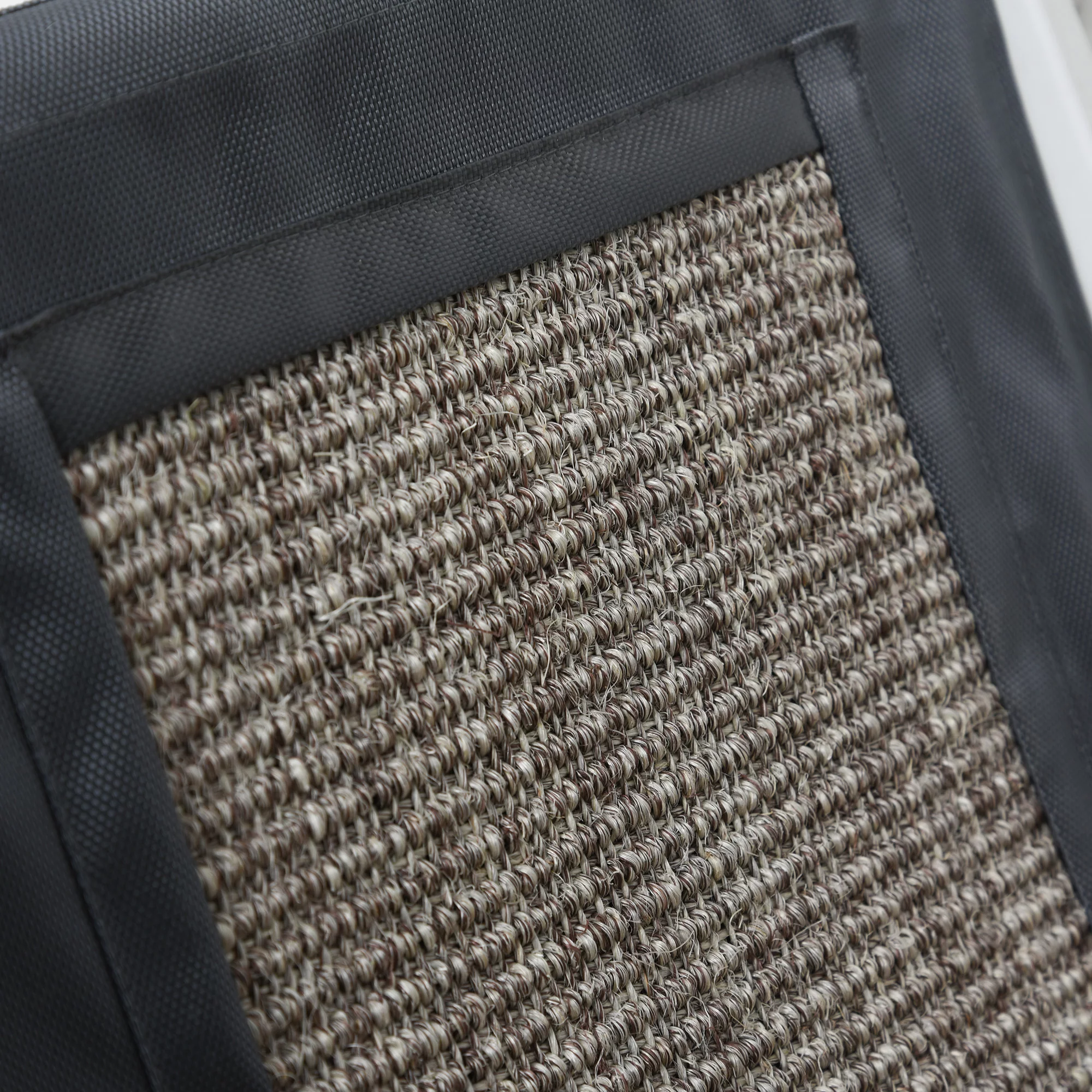 Pawhut Cat House Hideout Kitten Bed w/ Soft Cushion Sisal Scratching Carpet