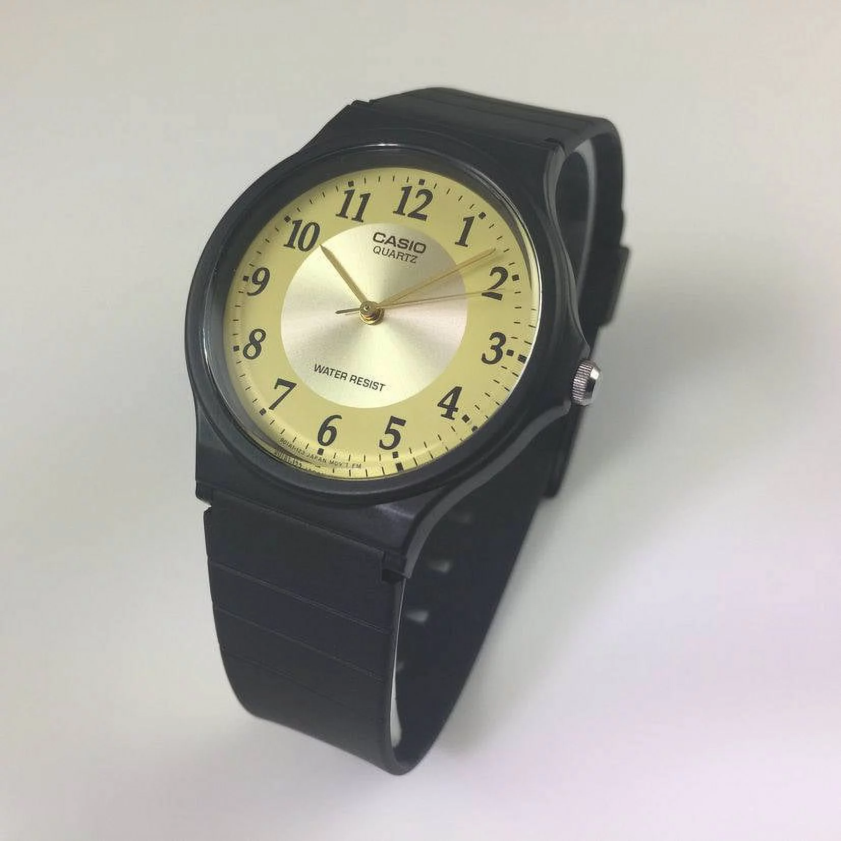 Casio Men's Analog Watch MQ24-9B3