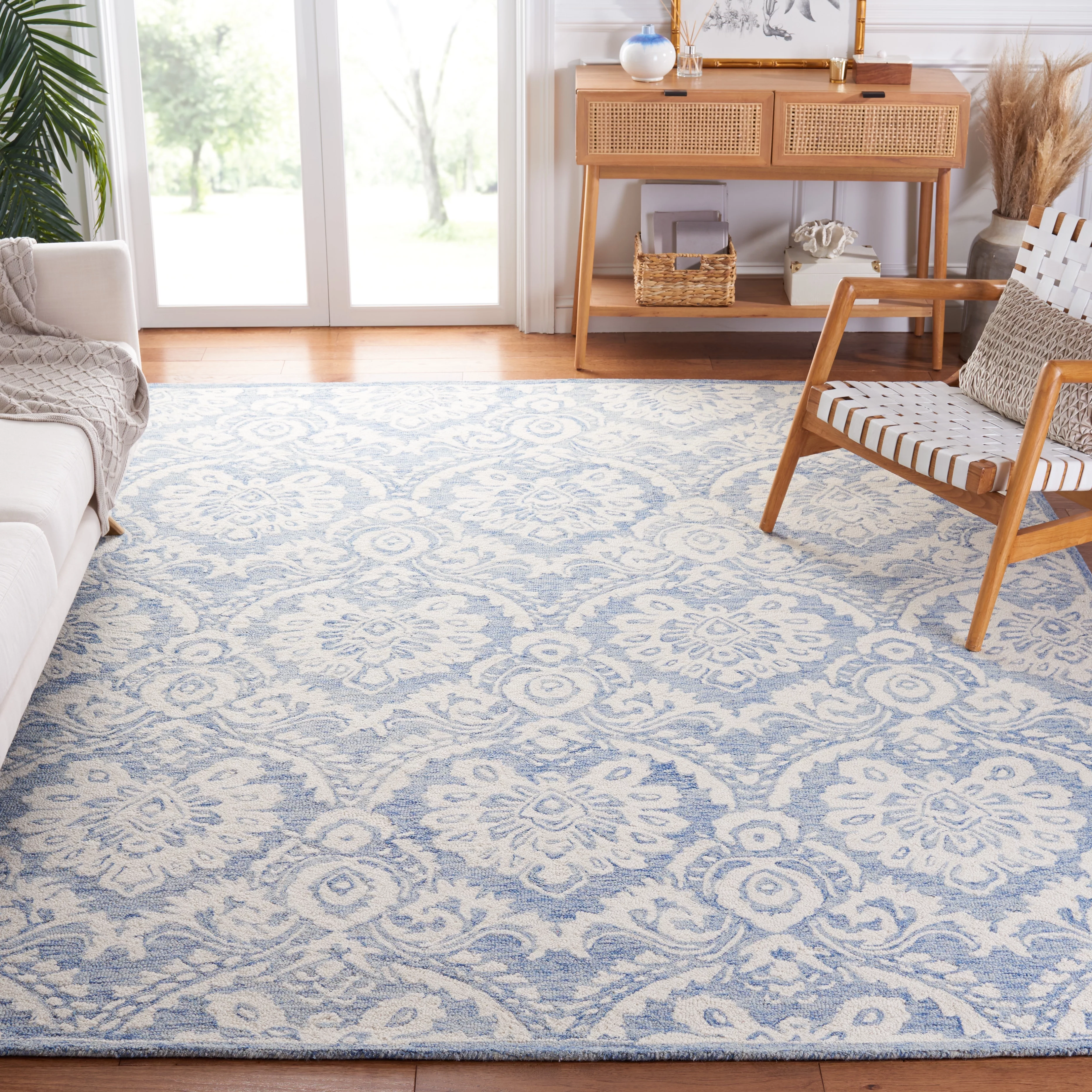 SAFAVIEH Blossom Travis Damask Area Rug, Blue/Ivory, 8' x 8' Square