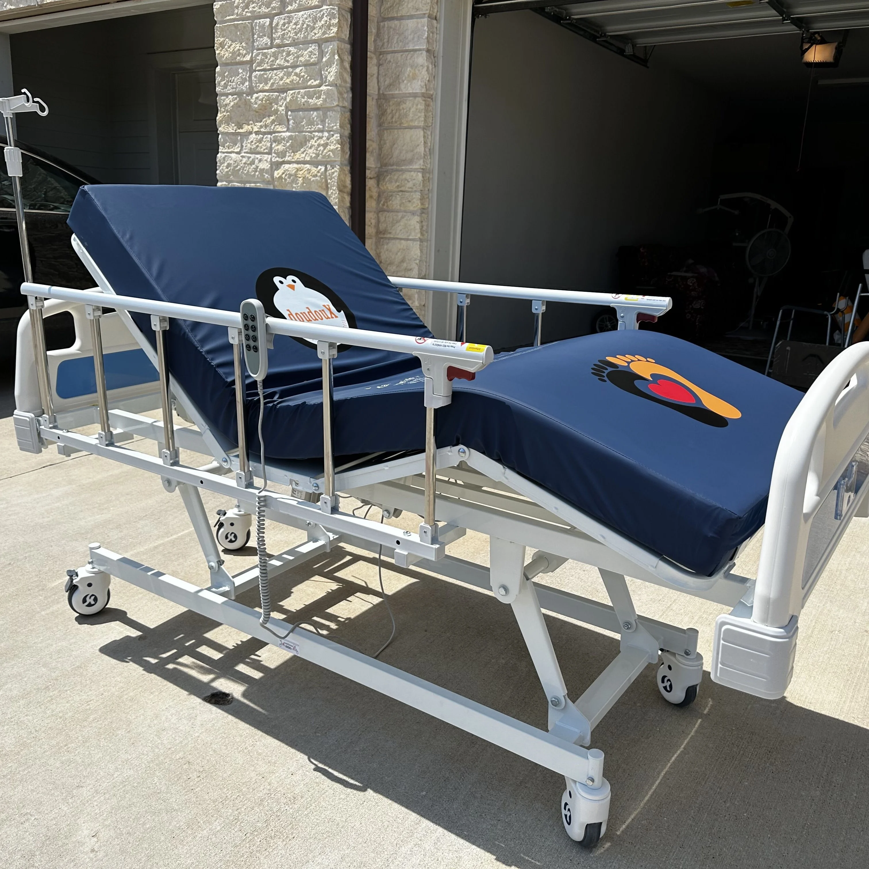 DoudouX 3 Function Full Electric Hospital Beds with Aluminum Rails, 4.72