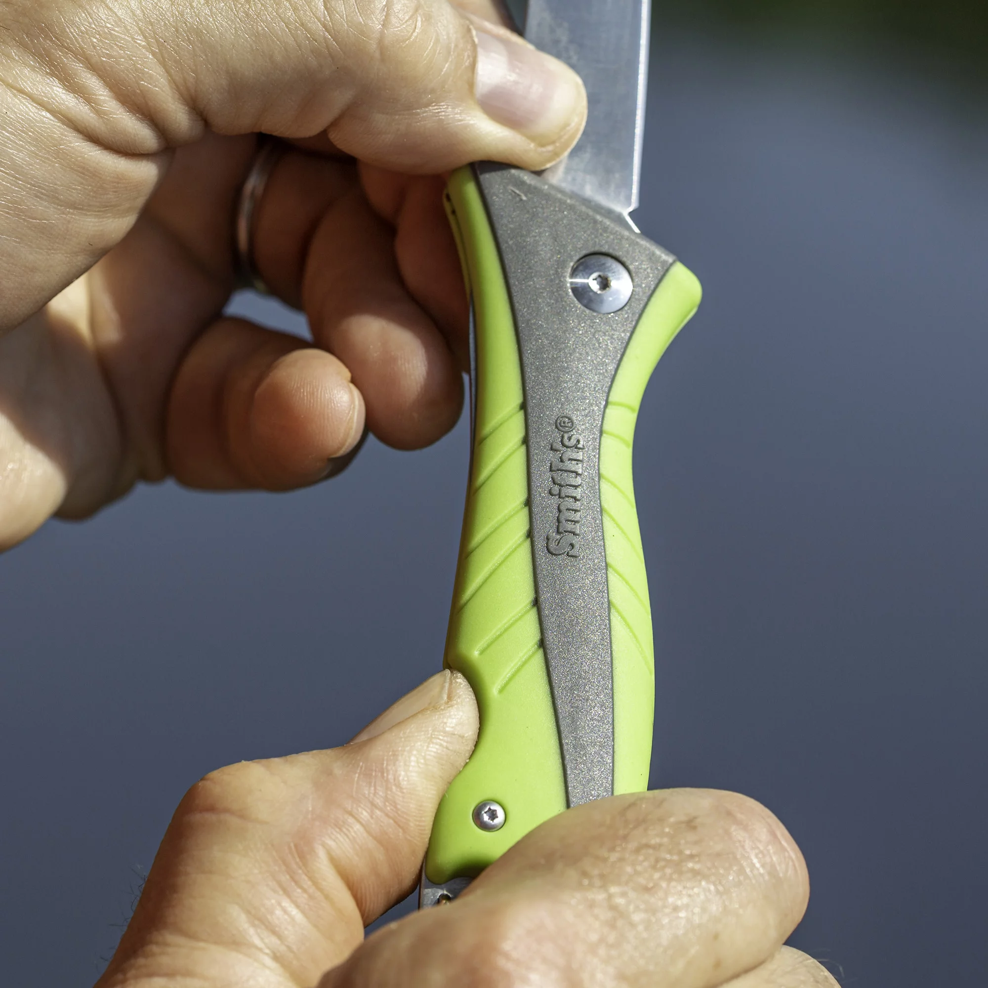 SMITH'S REGALRIVER 51383 4 IN FOLDING FLEX FILLET KNIFE GREEN