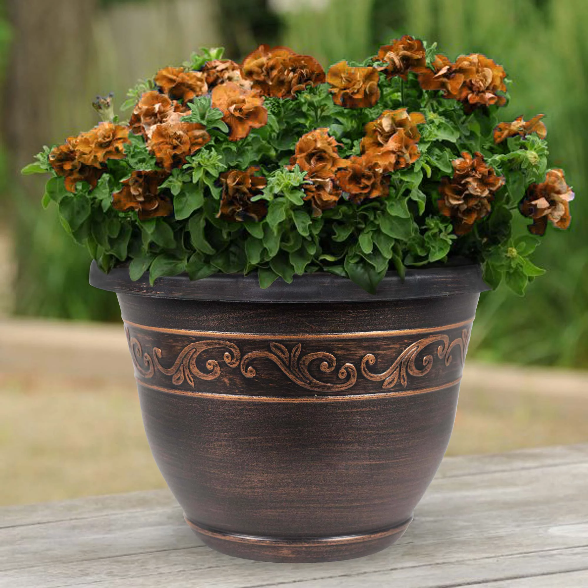 Garden Elements Indoor/Outdoor Plastic Tulip Banded Round Flower Pot Planter, Bronze 13