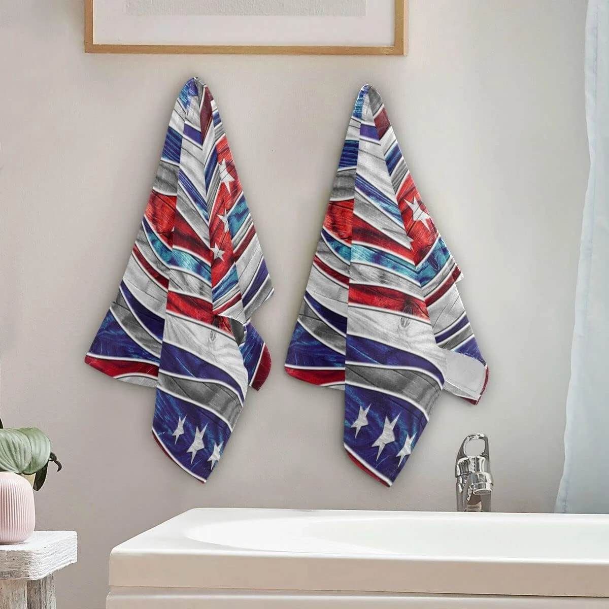 Wellsay American USA Flag Towels Set of 2, 4th of July Rustic Stripe Star Hand Face Tea Towels, Country Patriotic Washcloth for Bathroom Gym Guest Independence Day Decor
