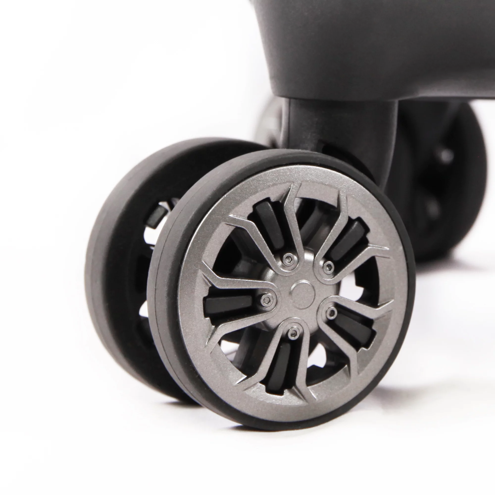 Brookstone Nelson 21