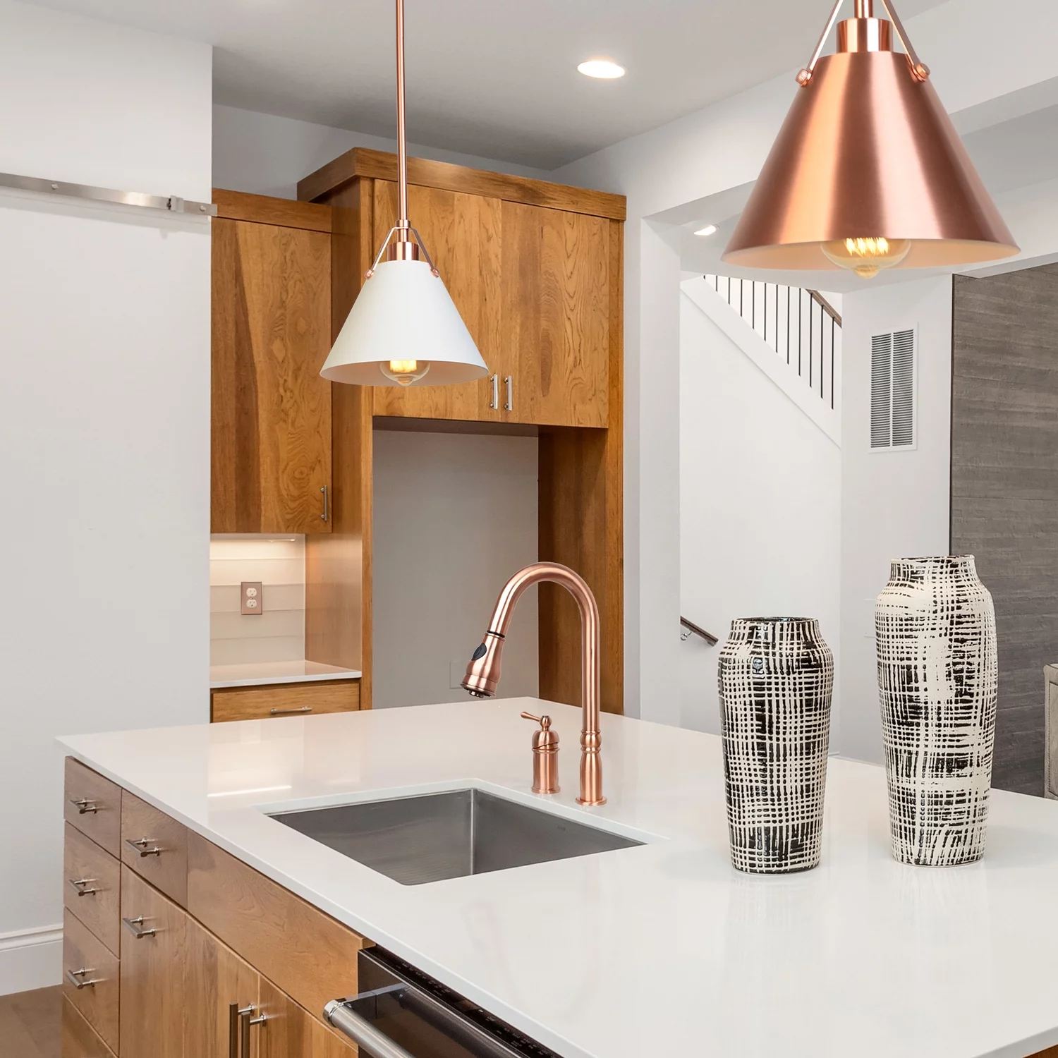 Akicon Copper Kitchen Faucet with in-Deck Handle, Single Level Handle and Pull Down Sprayer Copper