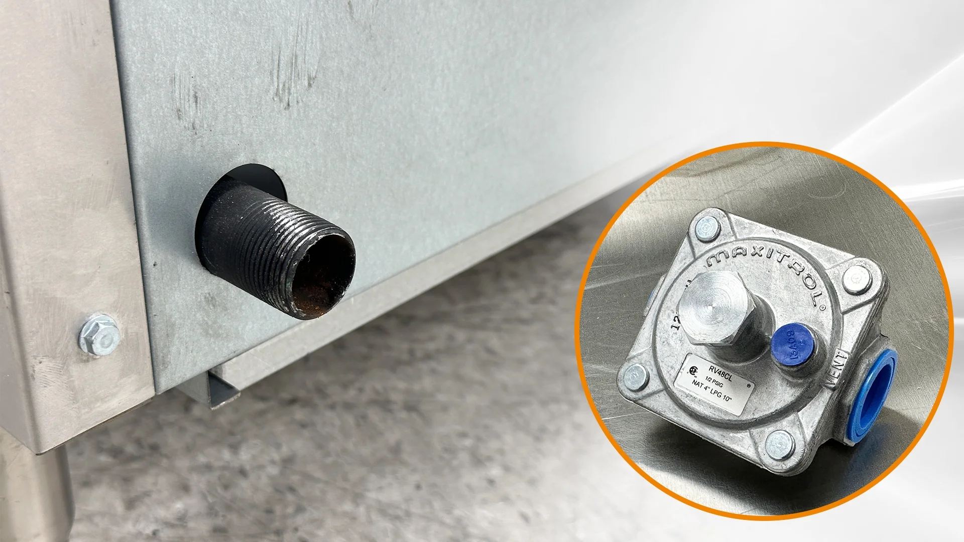 60 in. Commercial Gas 5 Burner Charbroiler 150,000 BTU in Stainless Steel, Heavy Duty Radiant Broiler, NSF Certified