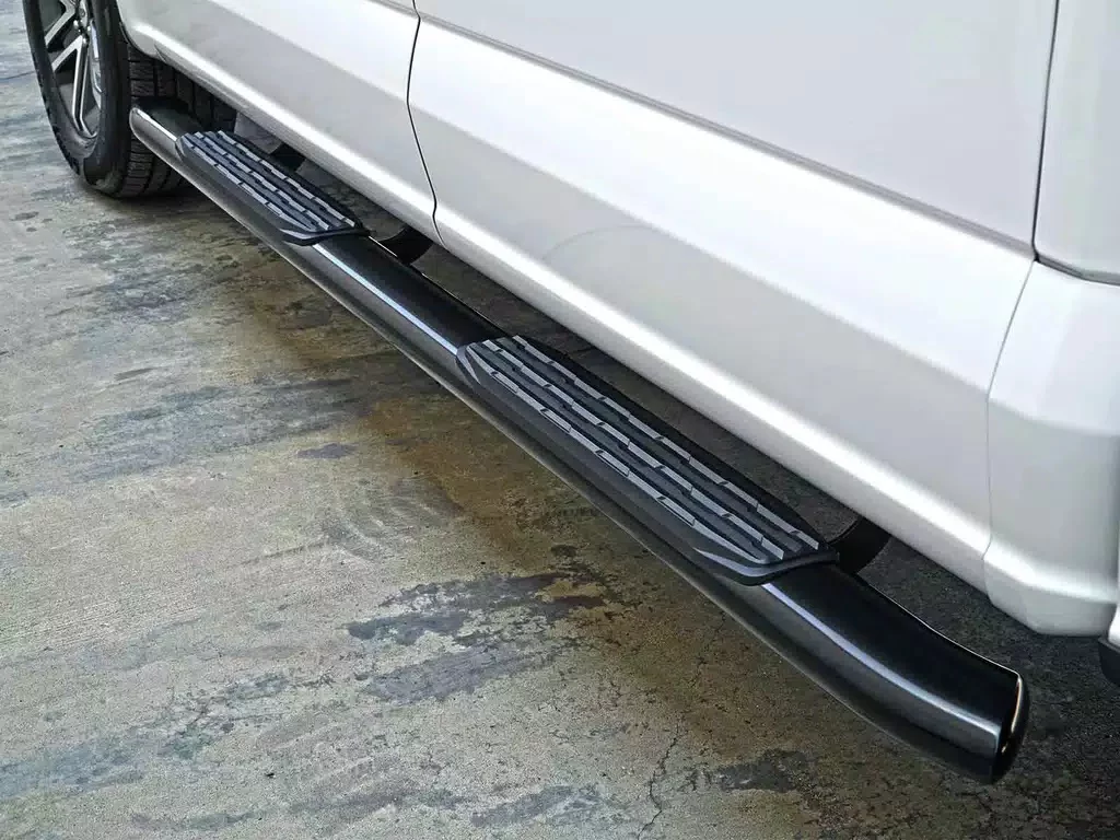 Ionic by RealTruck 5