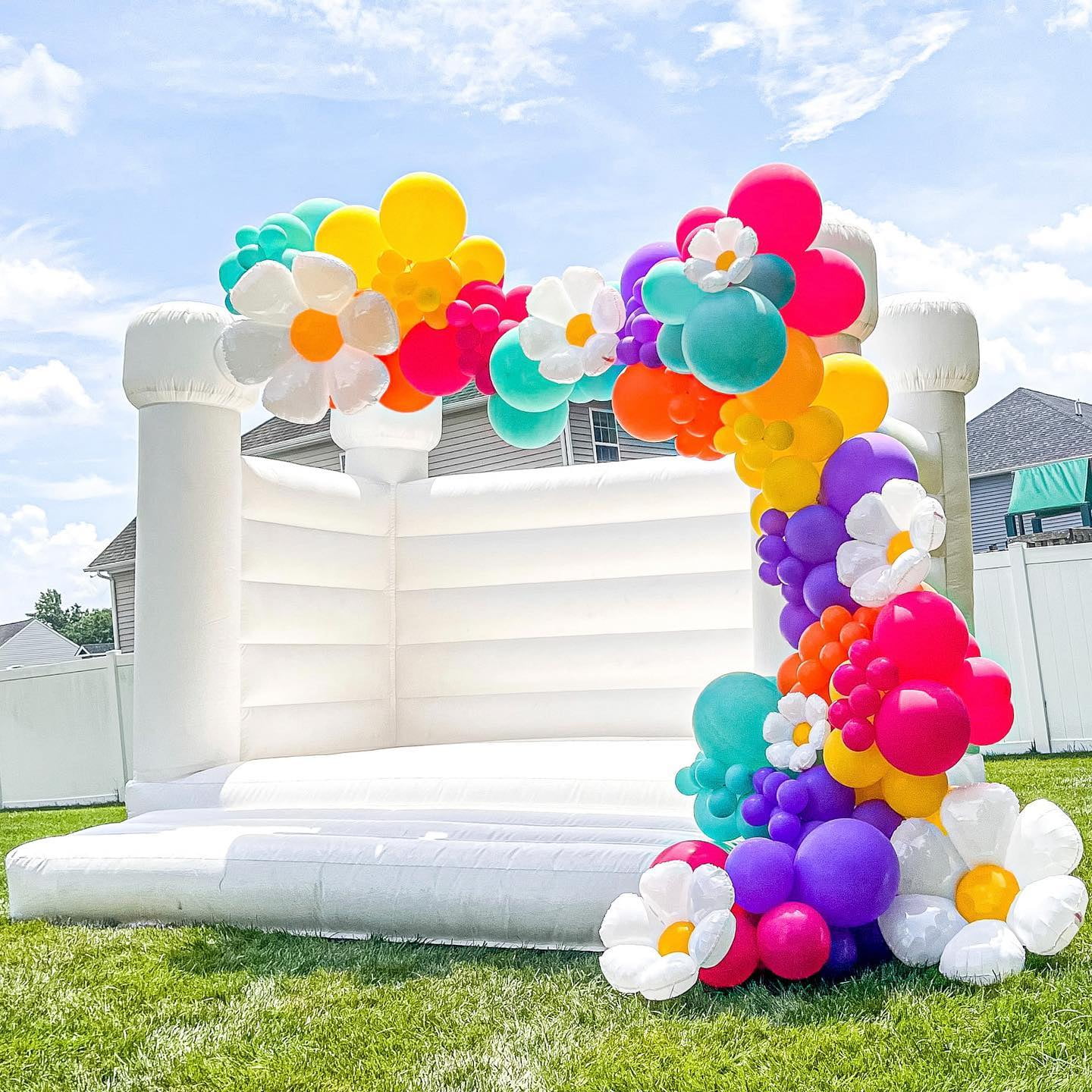 Connsann 13ft White Bounce House White Jumper Castle with Air Blower  for  Wedding Kids Birthday Party (13x13x10ft White)