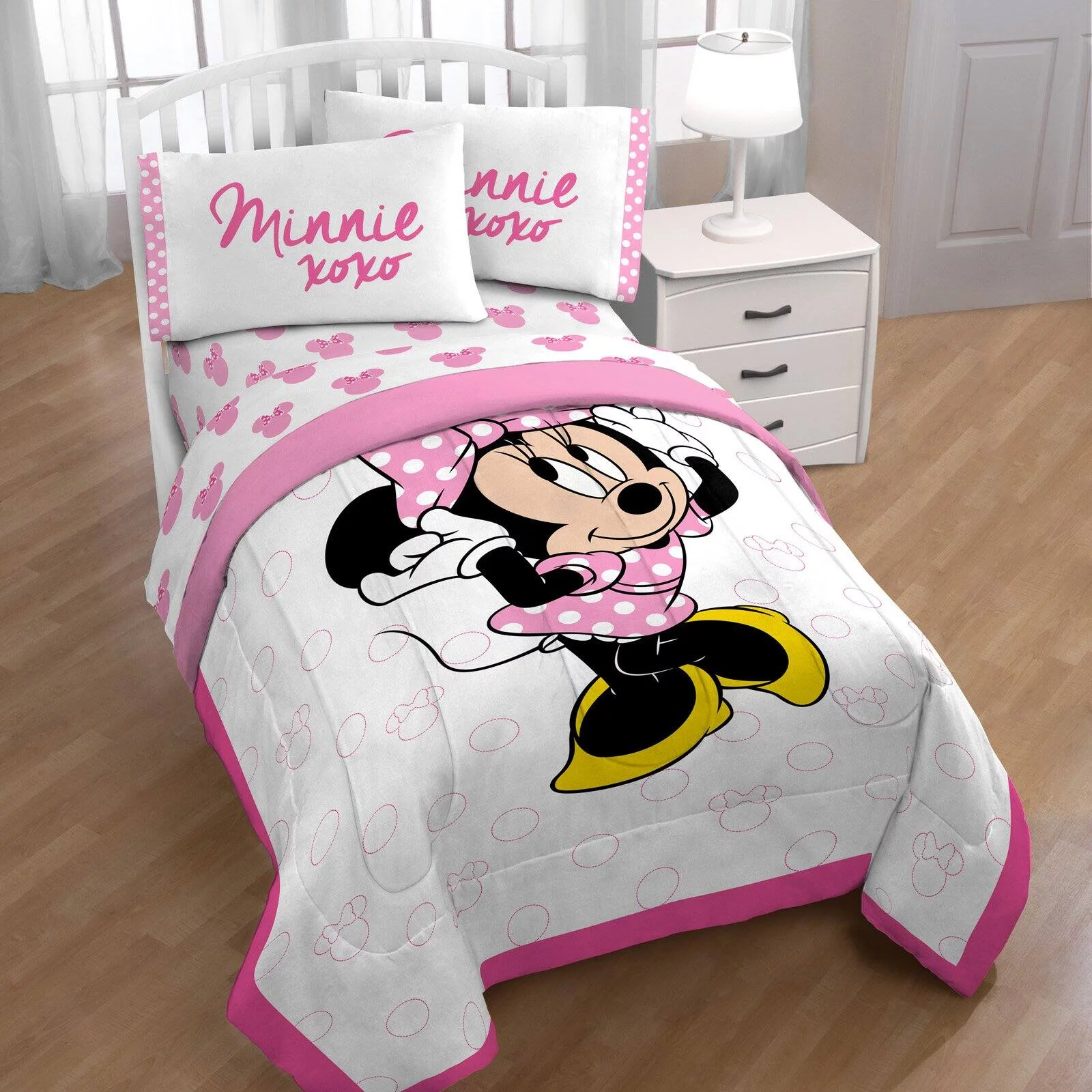 Disney Minnie Mouse XoXo All Over Print 3-Piece Twin Sheet Set