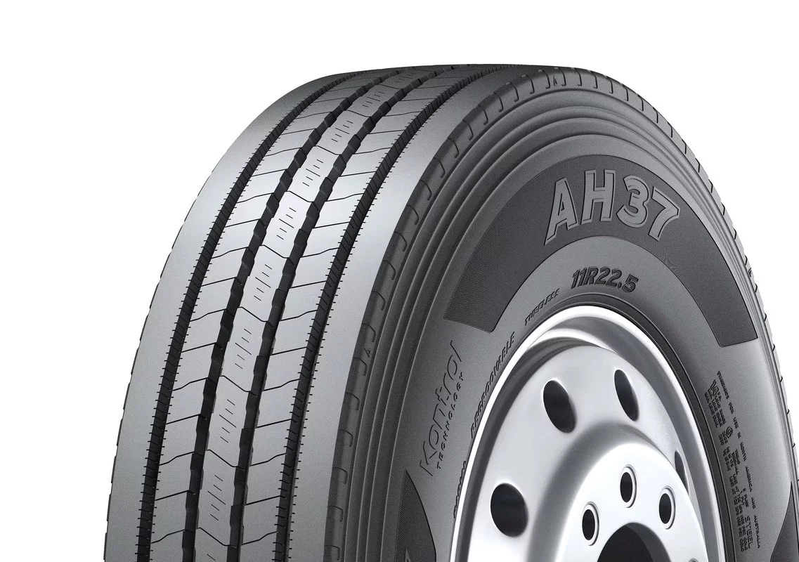 Hankook ah37 LT295/75R22.5 tire