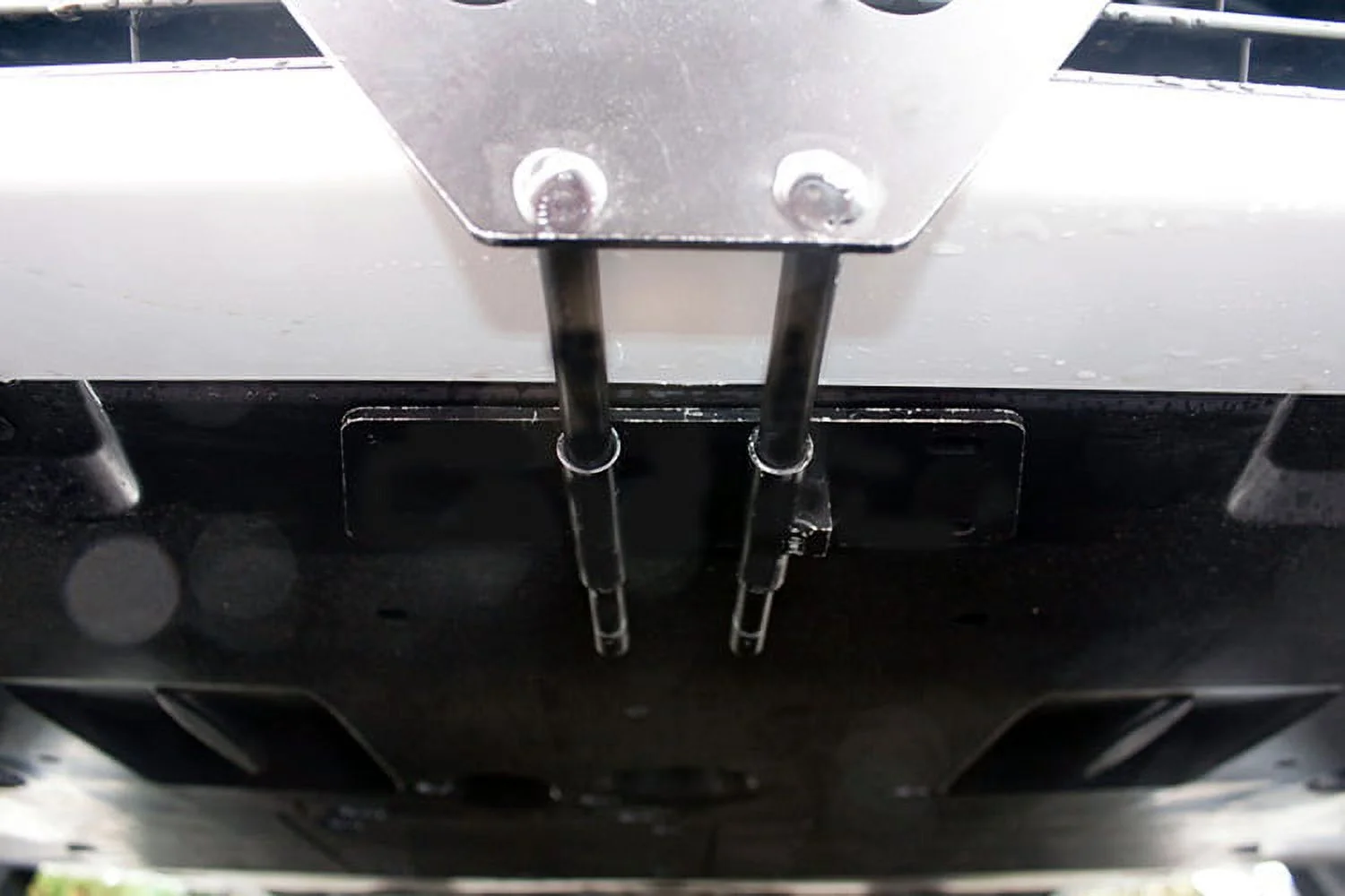 STO N SHO Front License Plate Bracket Compatible with 2013-2014 Lexus GS350 (SNS37)