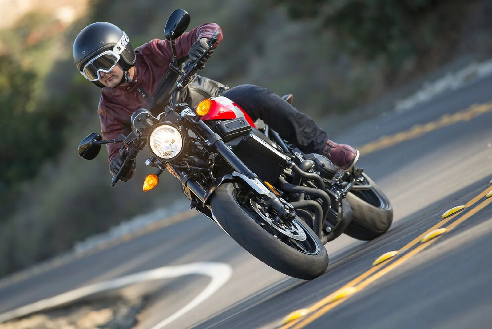 Arai Classic-V Solid Helmet - Black Frost - XS