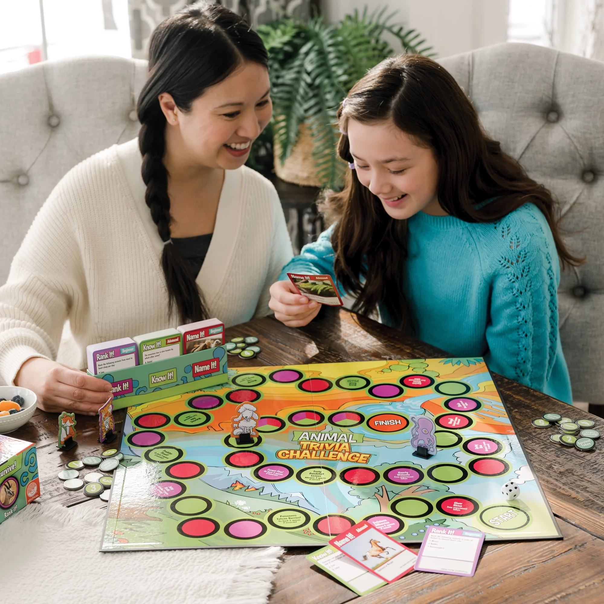 MindWare Animal Trivia Challenge Game - 2 to 4 Players - Ages 7+