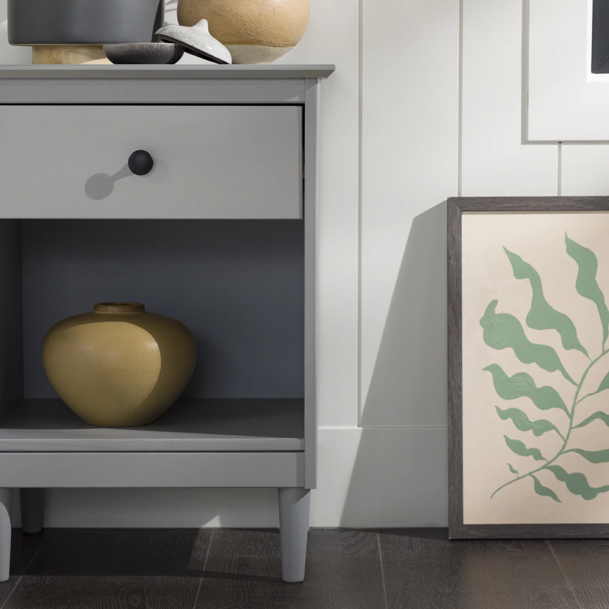 Walker Edison 25” Transitional 1-Drawer Solid Wood Nightstand, Grey