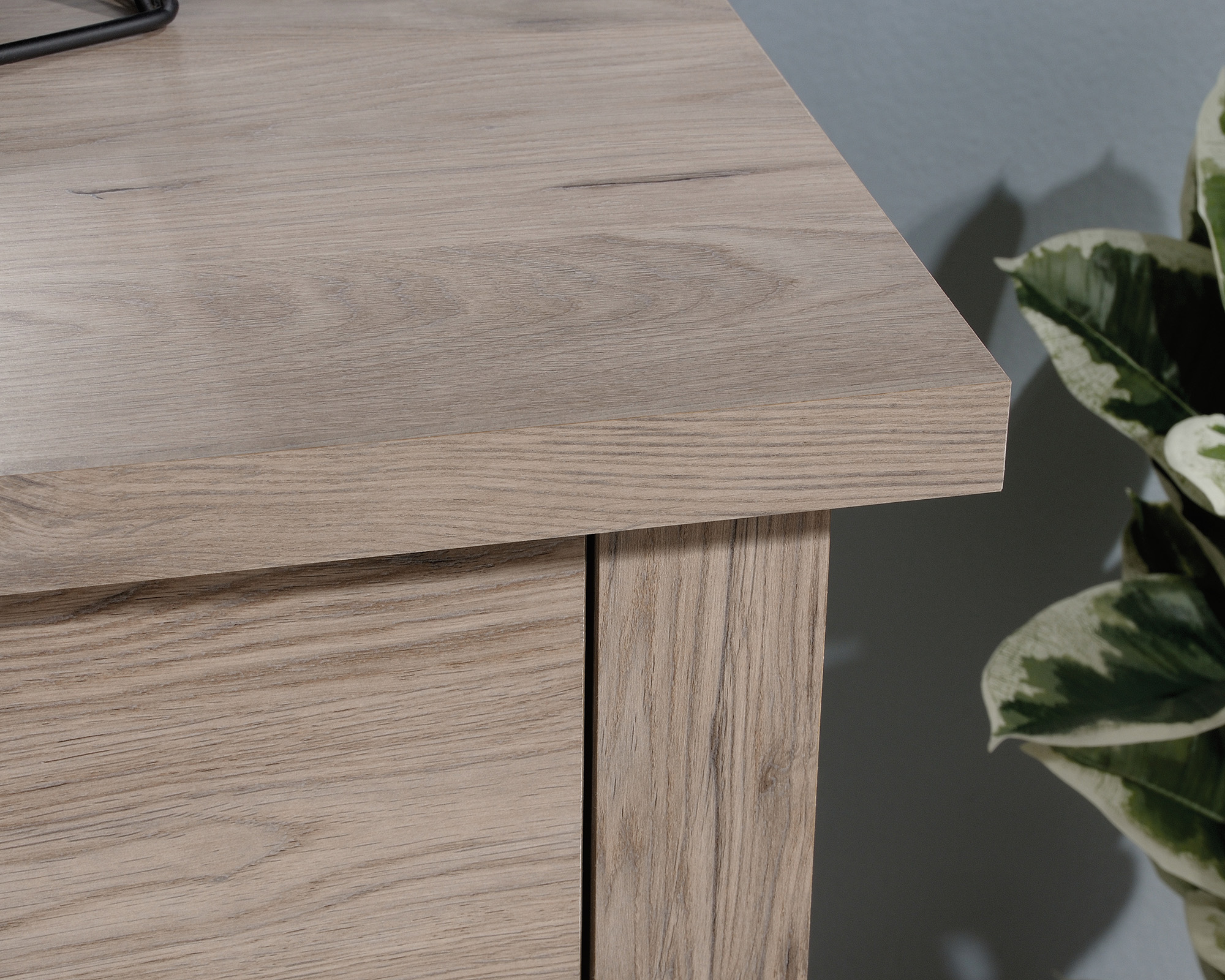 Summit Station Dresser