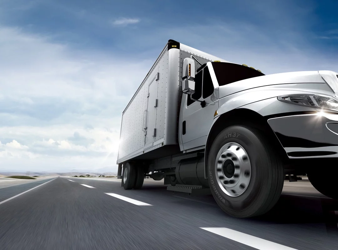 Hankook ah37 LT295/75R22.5 tire