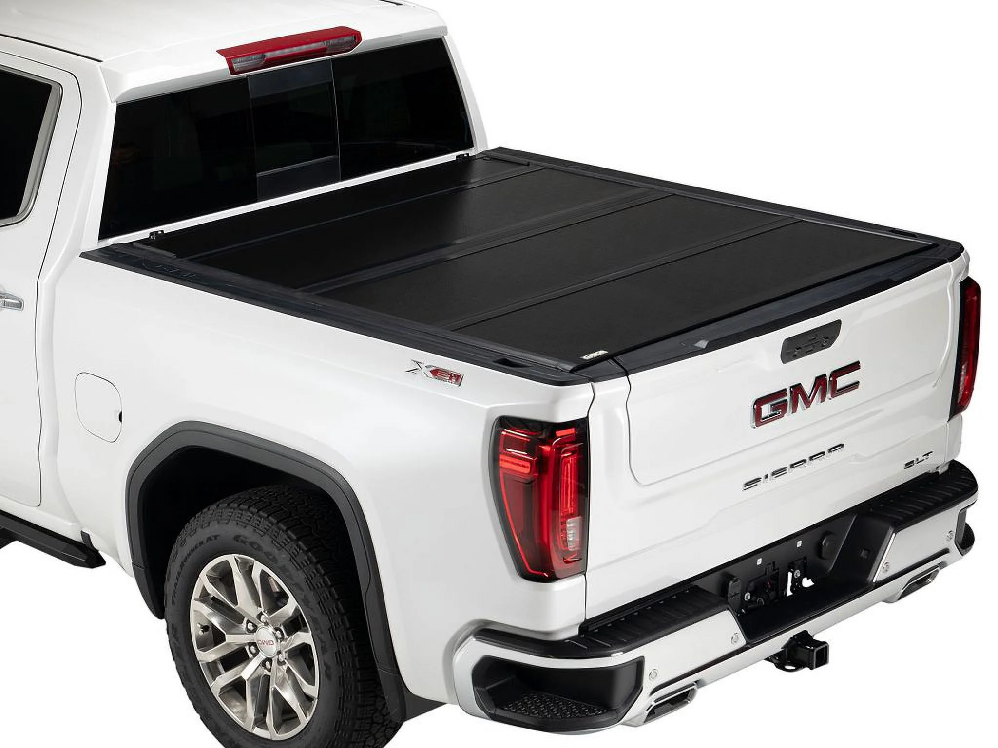 Gator by RealTruck FX Hard Folding Cover Truck Bed Tonneau Cover | 8828506 | Compatible with 2005-2021 Frontier 5ft Bed